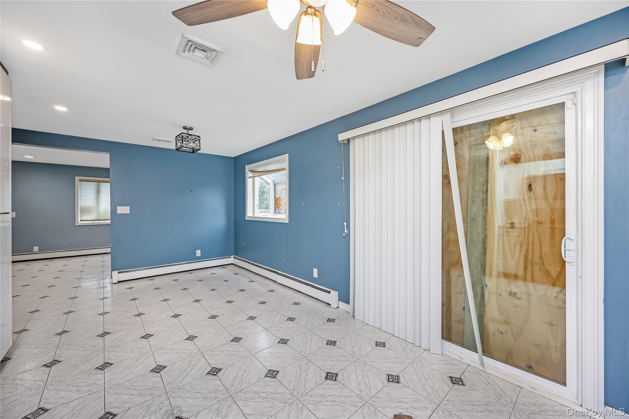371 Grand Boulevard Property Photo 13