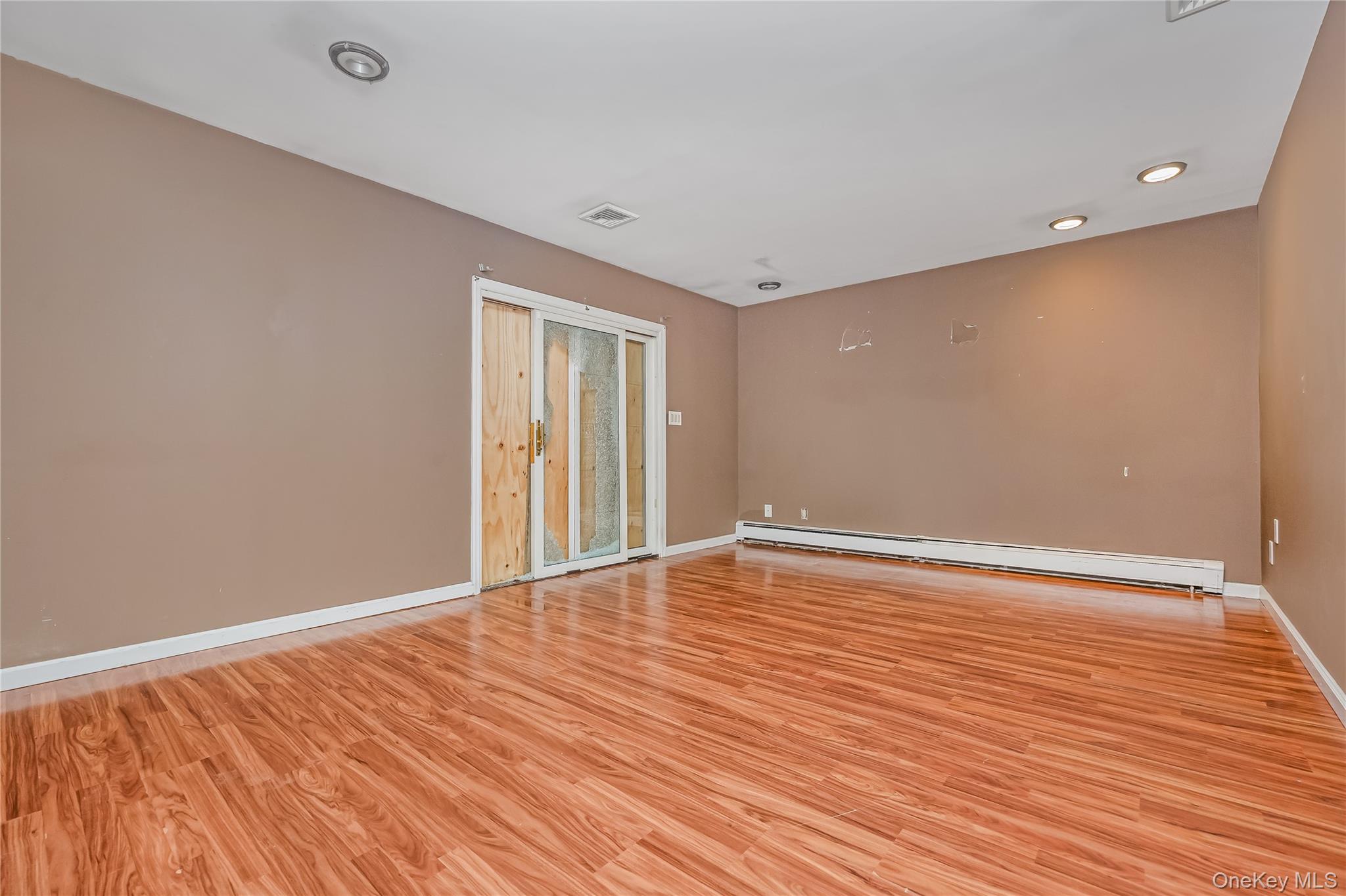 371 Grand Boulevard Property Photo 22
