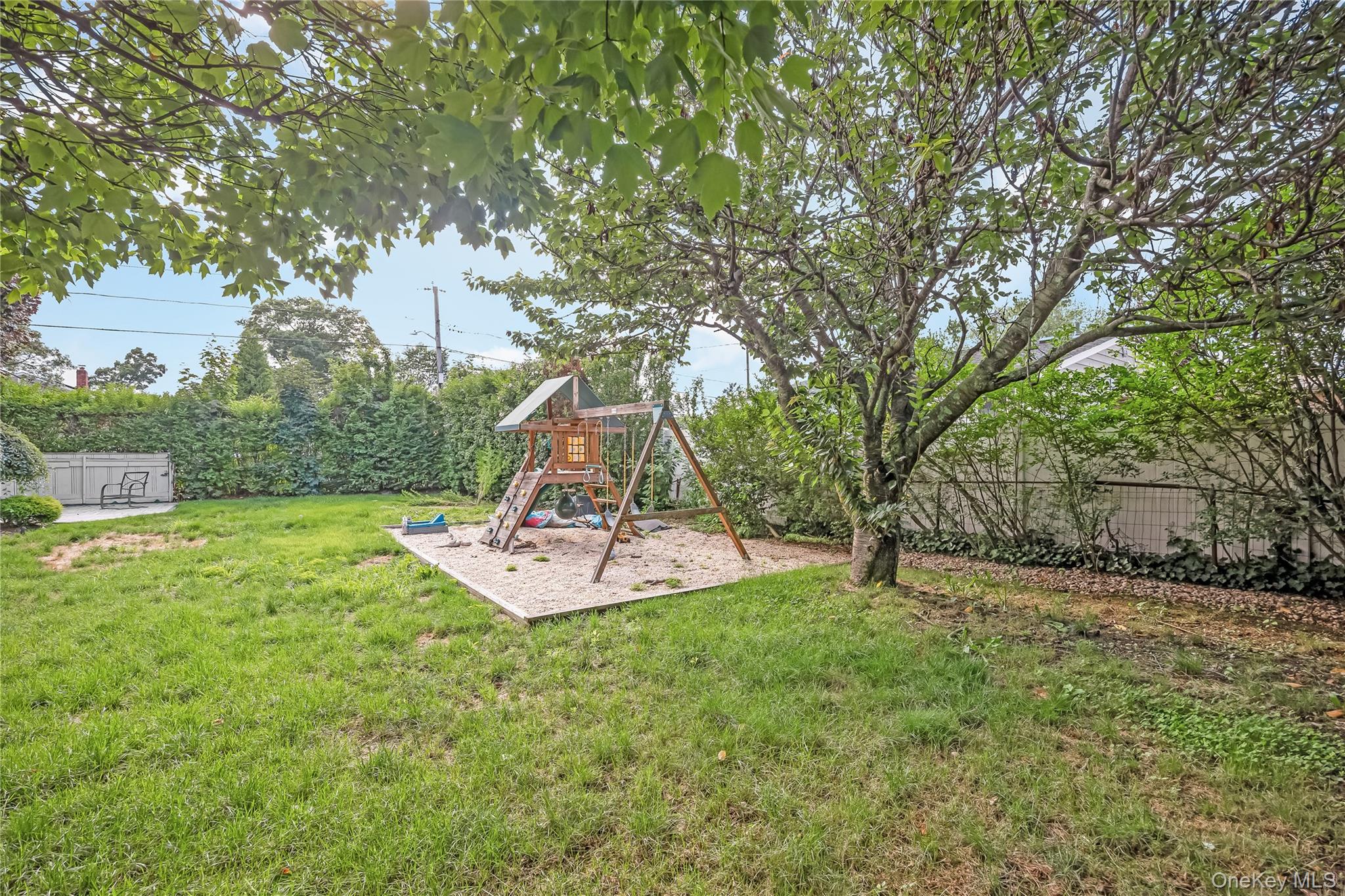 371 Grand Boulevard Property Photo 29