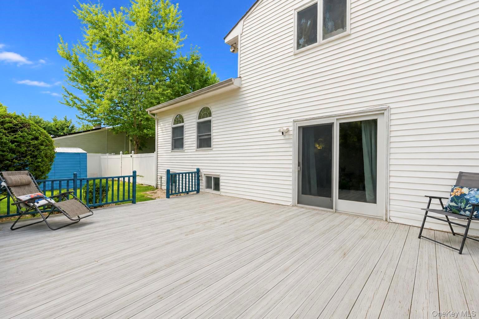 117 Selden Boulevard Property Photo 9