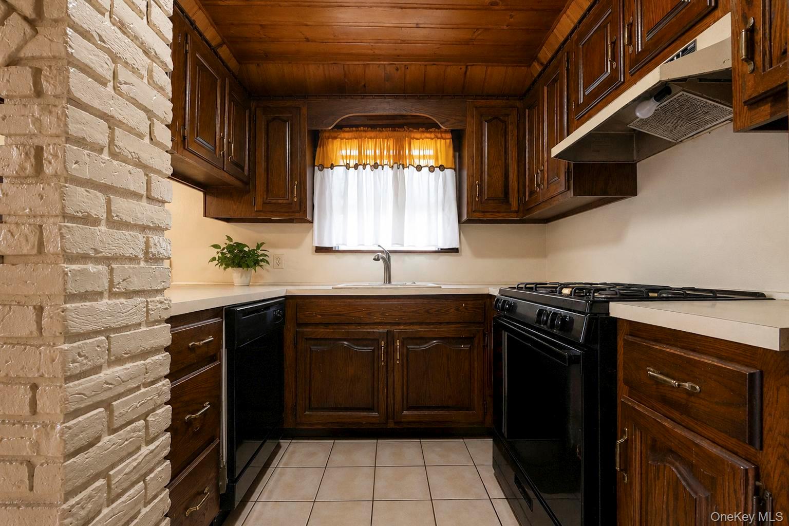 117 Selden Boulevard Property Photo 17