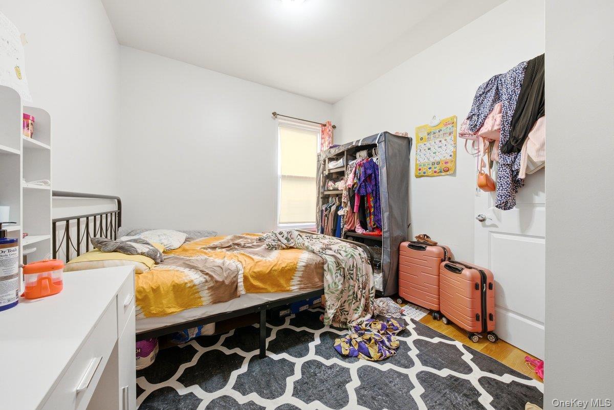 4412 Bronx Boulevard Property Photo 9