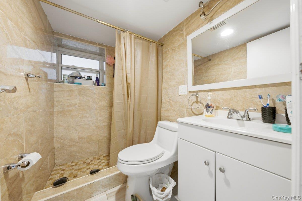 4412 Bronx Boulevard Property Photo 22