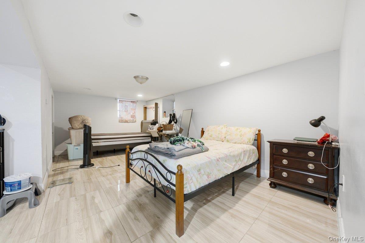 4412 Bronx Boulevard Property Photo 23