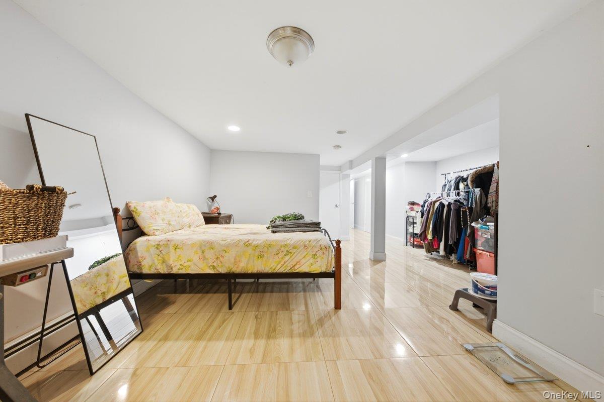 4412 Bronx Boulevard Property Photo 24