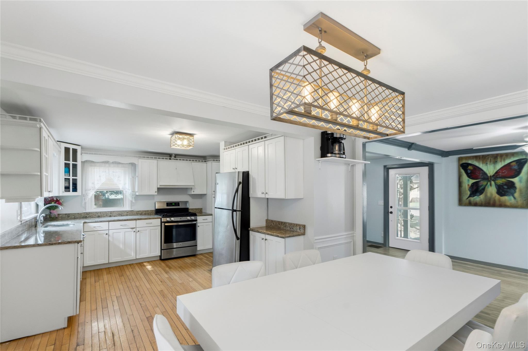 278 Ferndale Boulevard Property Photo 10