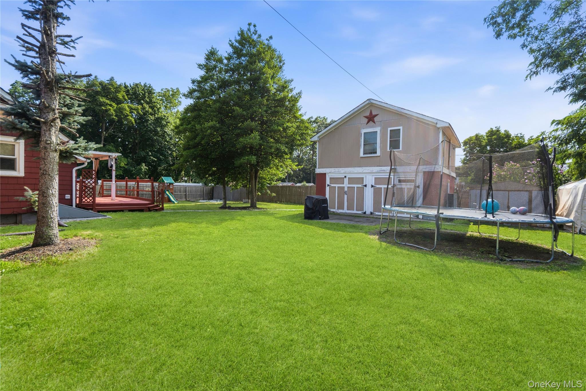 278 Ferndale Boulevard Property Photo 39