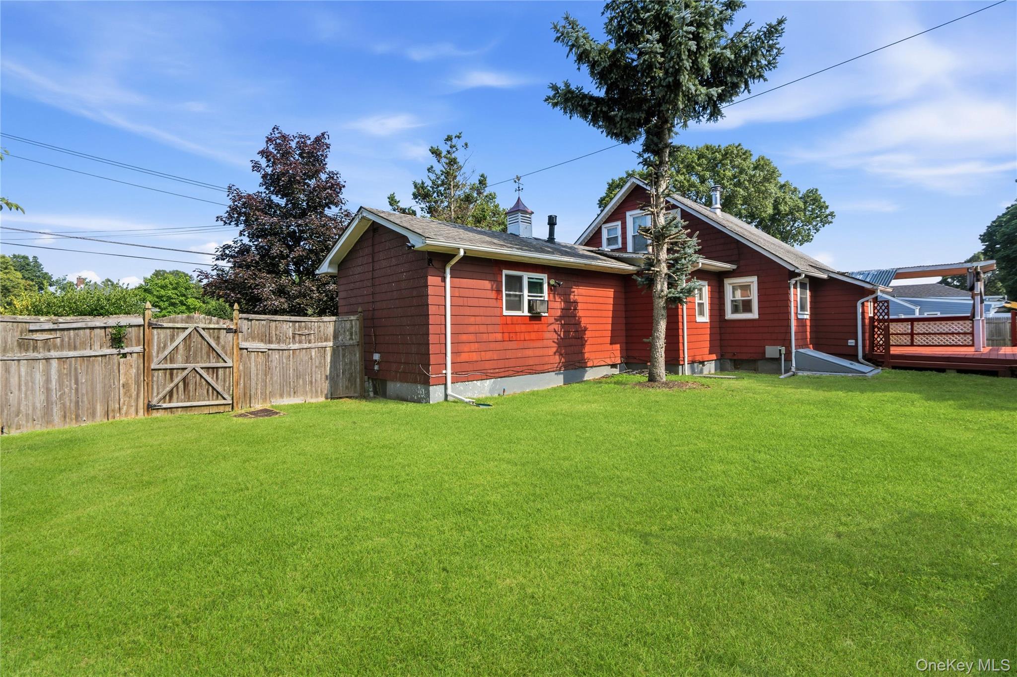 278 Ferndale Boulevard Property Photo 40