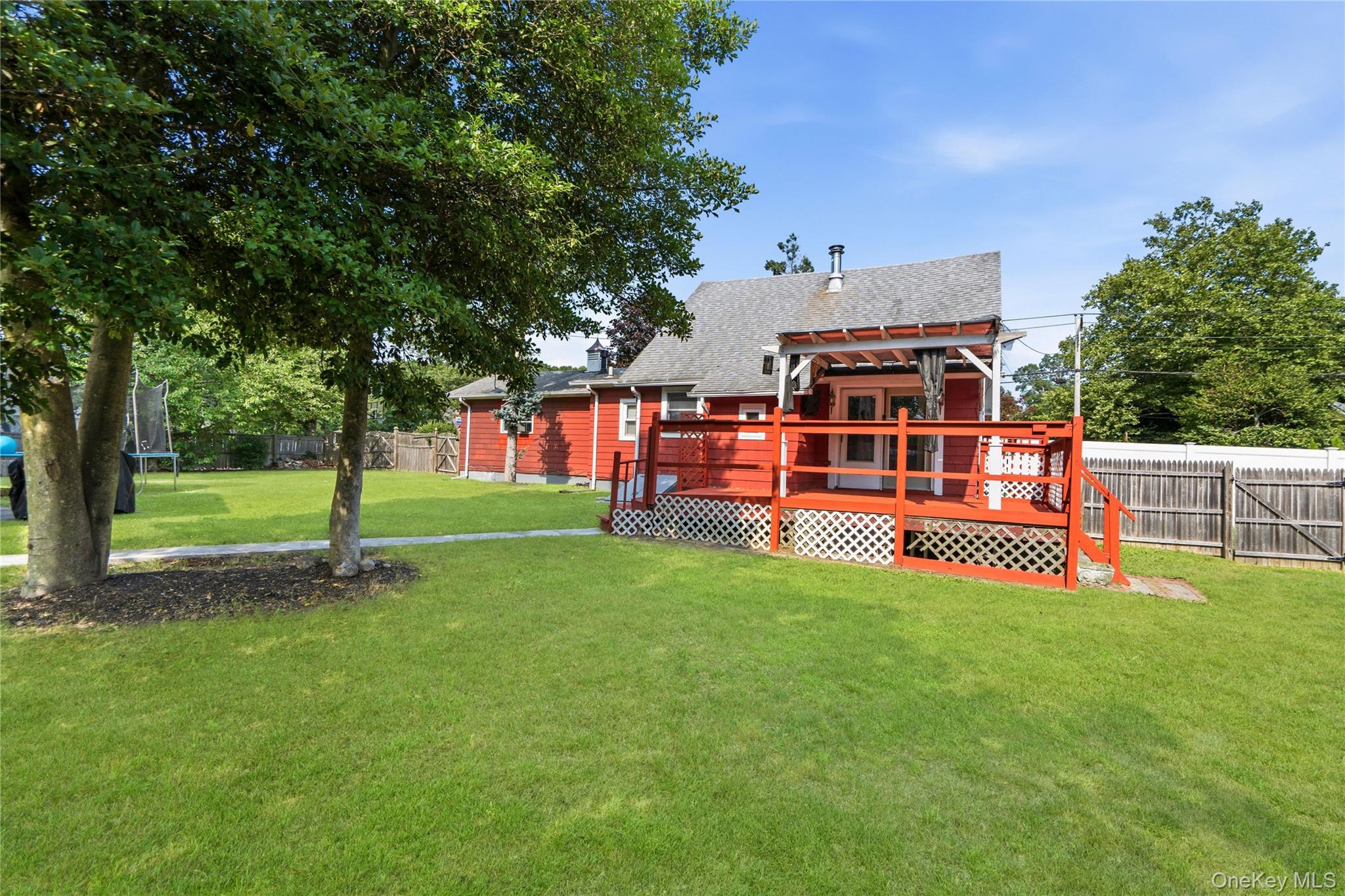 278 Ferndale Boulevard Property Photo 42