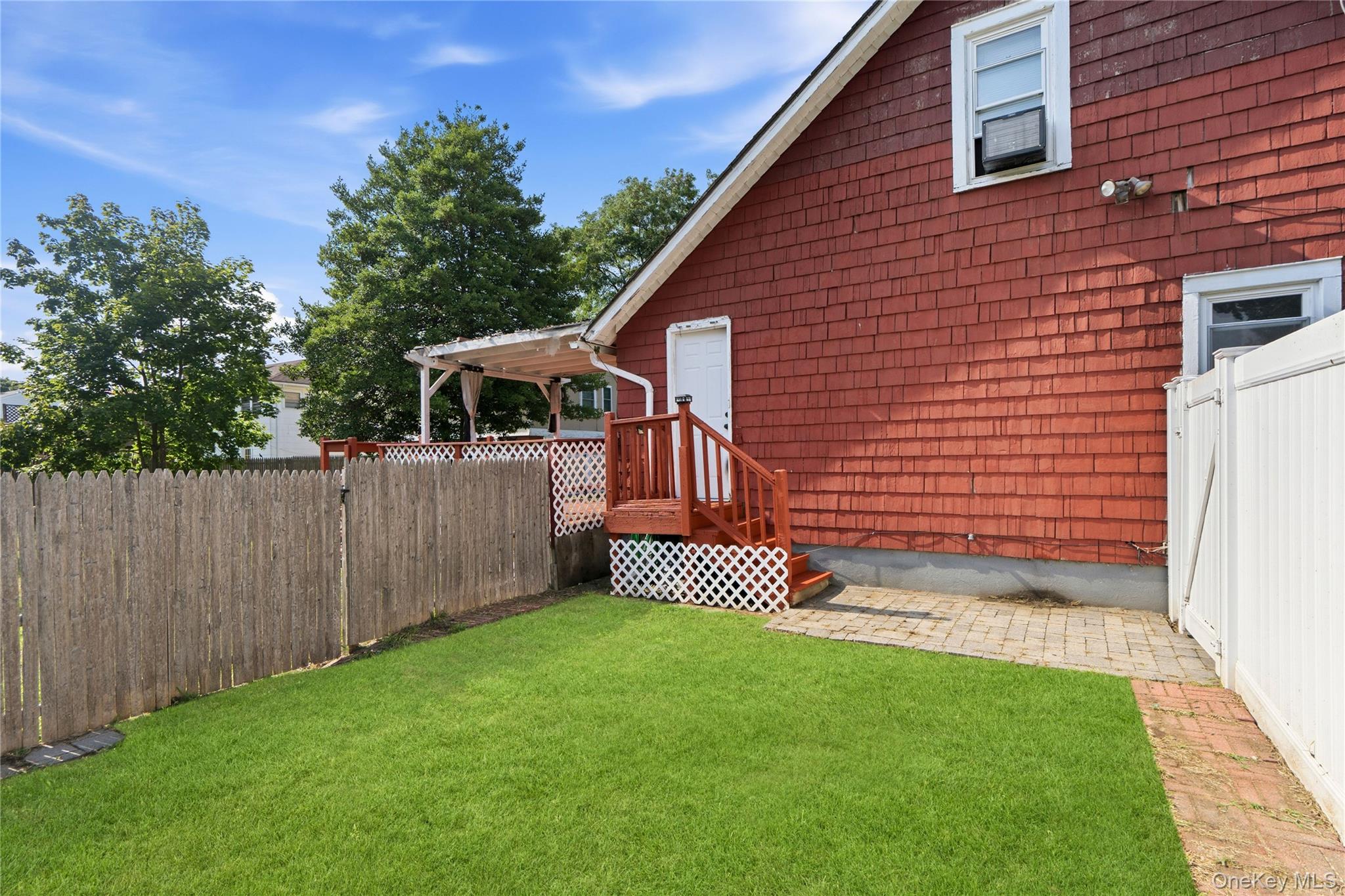 278 Ferndale Boulevard Property Photo 44