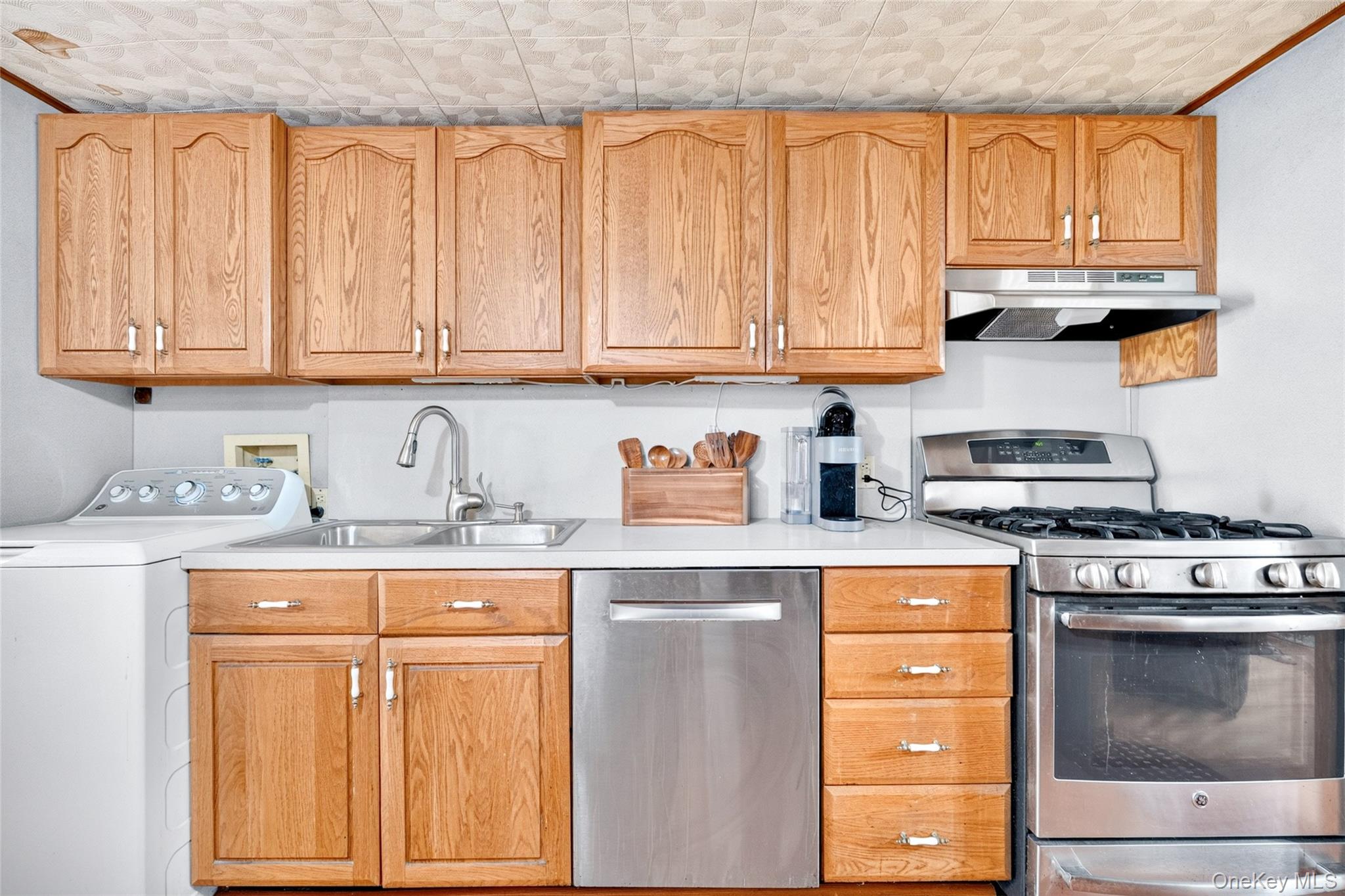 26 Peck Street Property Photo 19