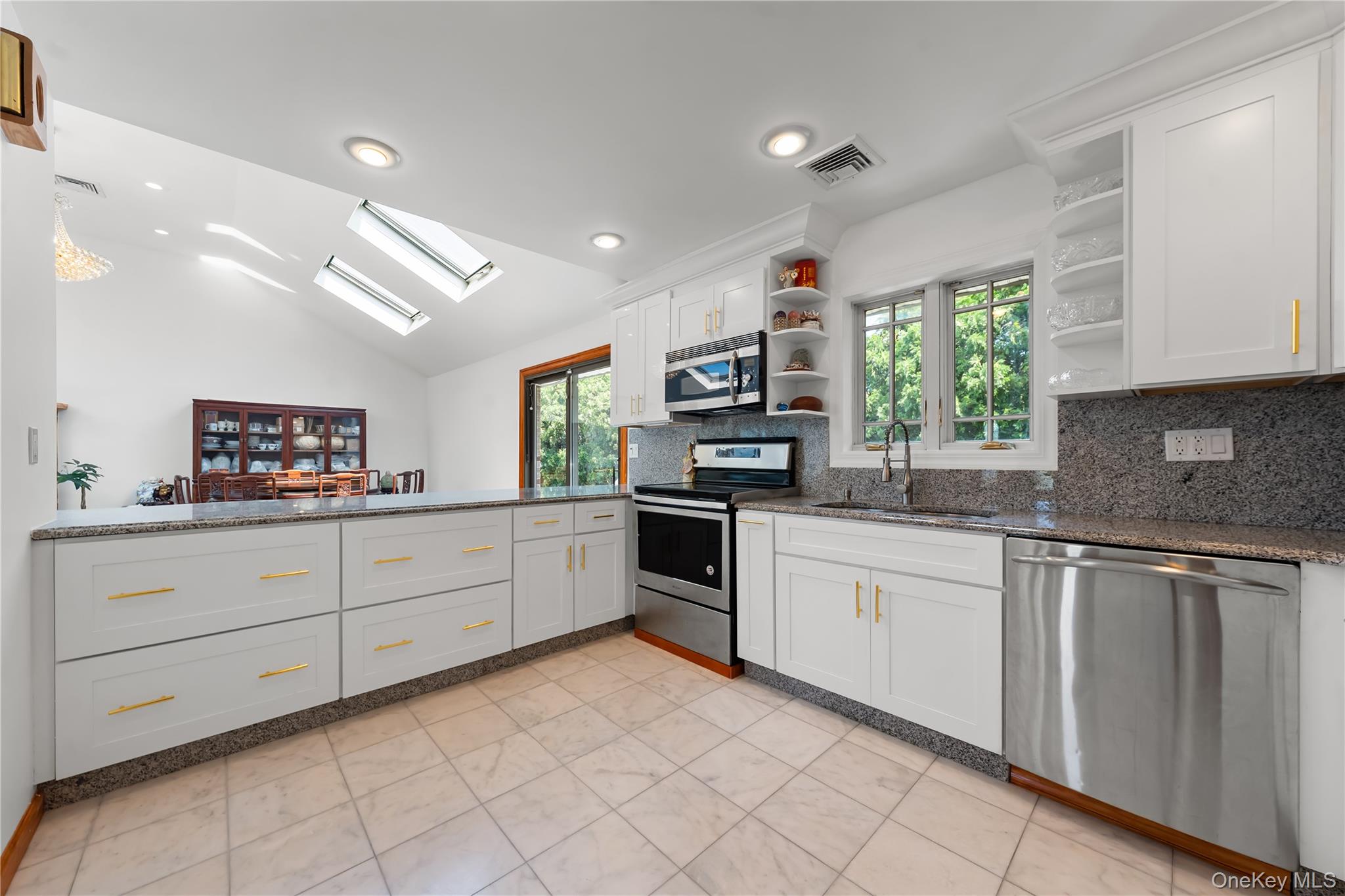 1 Grandview Drive Property Photo 17