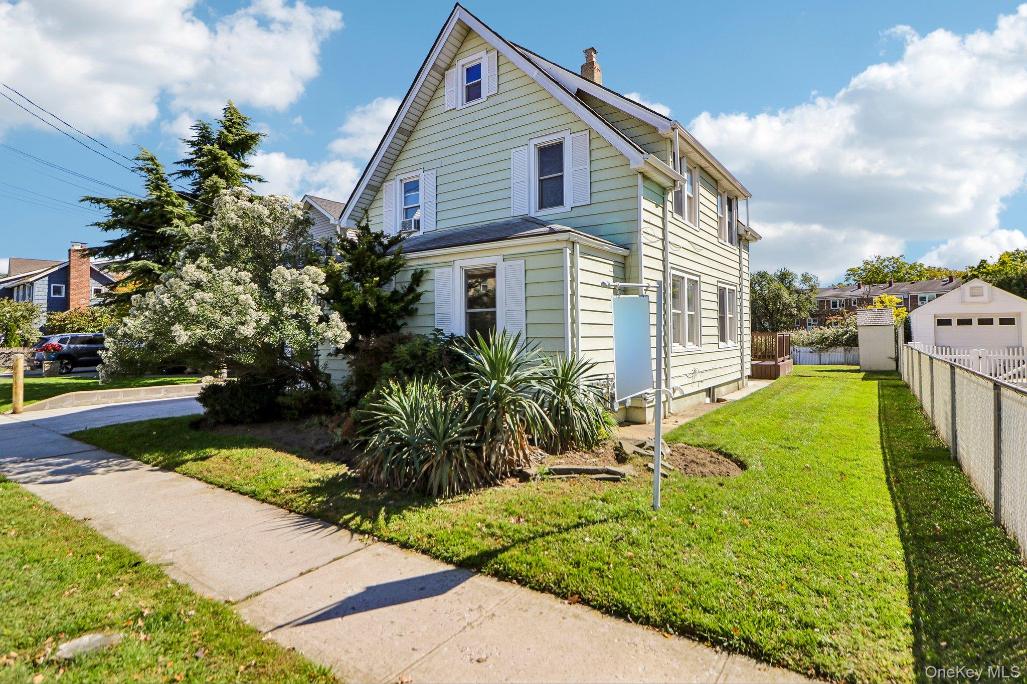 199 Terrell Avenue Property Photo 1