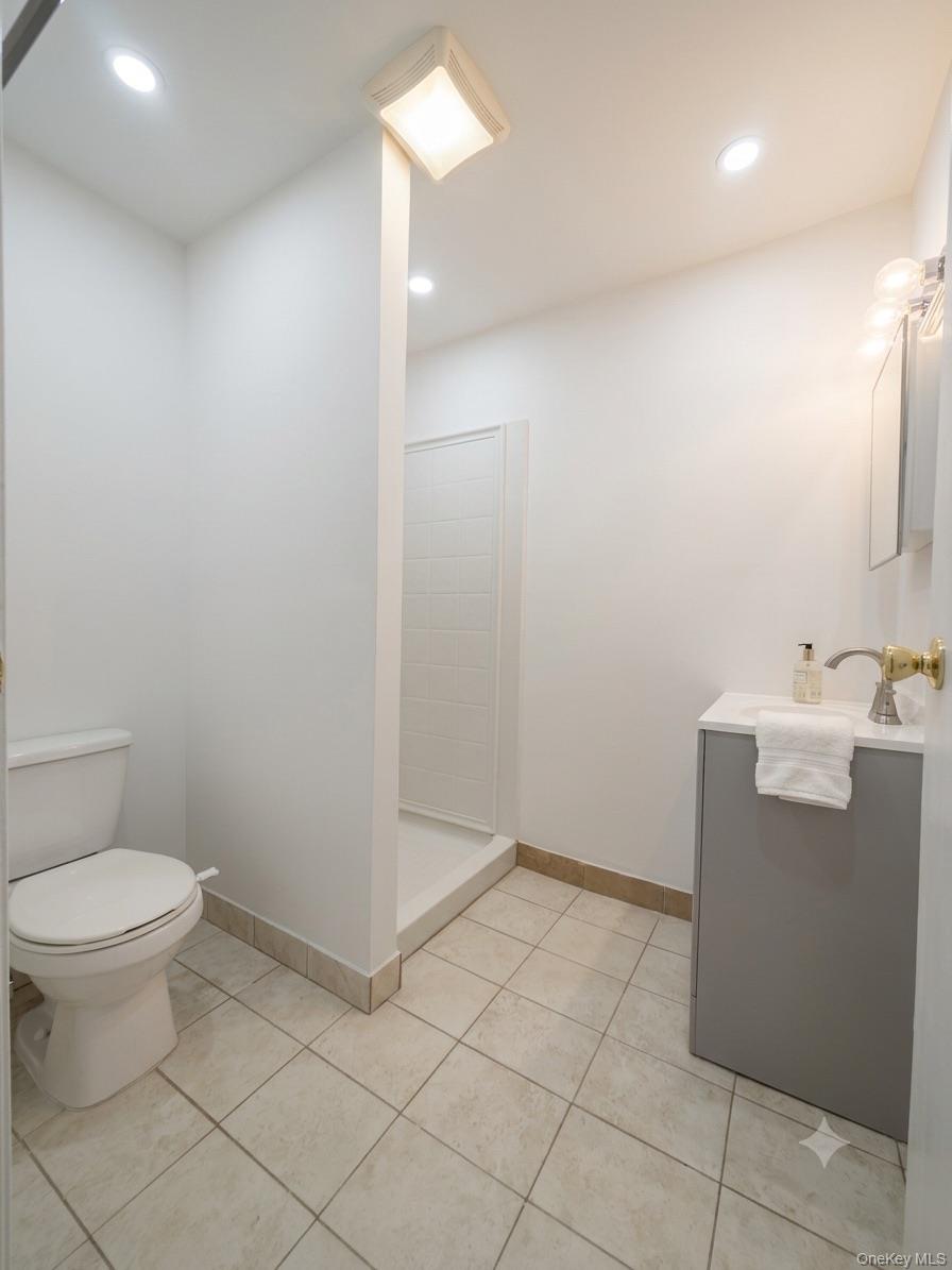 313 Main Street 2 Property Photo 5