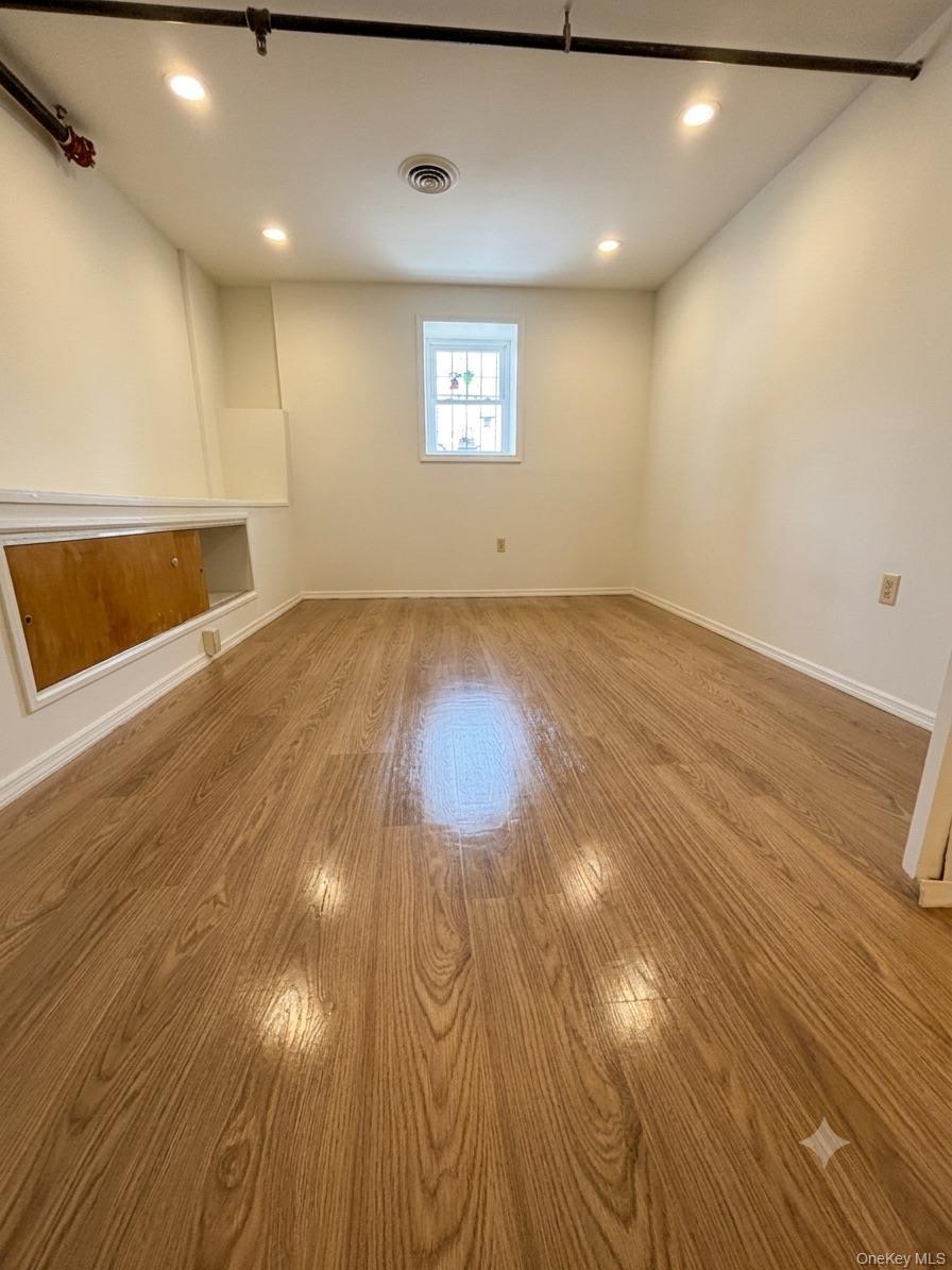 313 Main Street 2 Property Photo 6