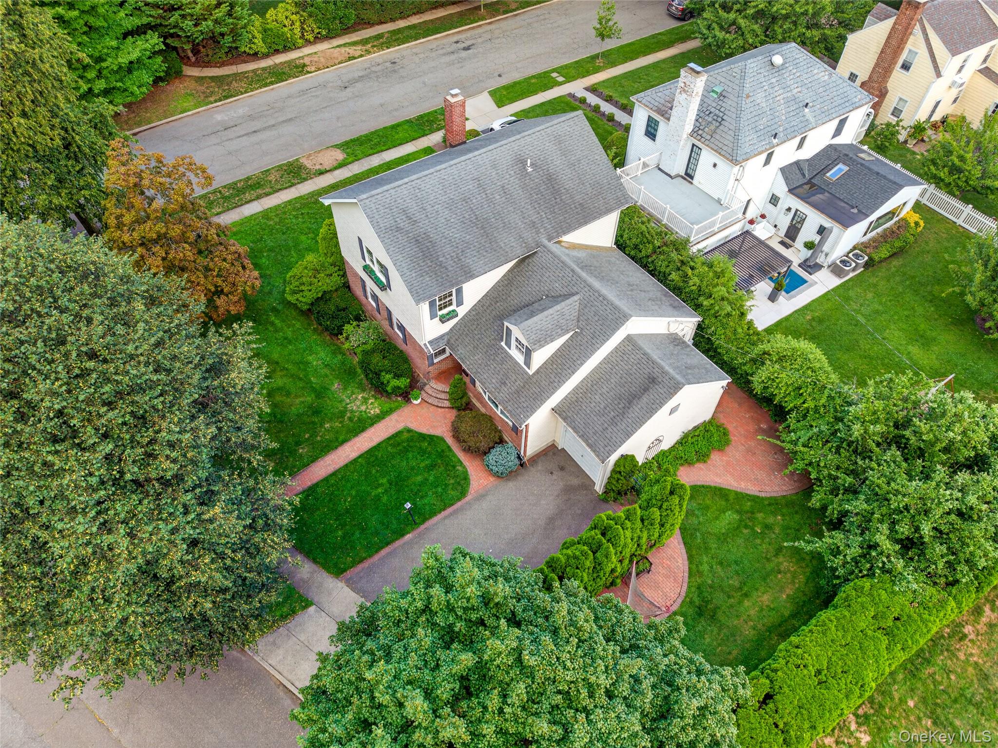 17 Maxwell Road Property Photo 35