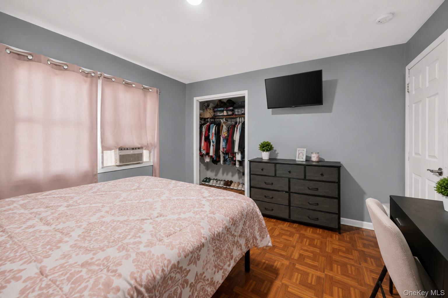25 Putnam Avenue Property Photo 9