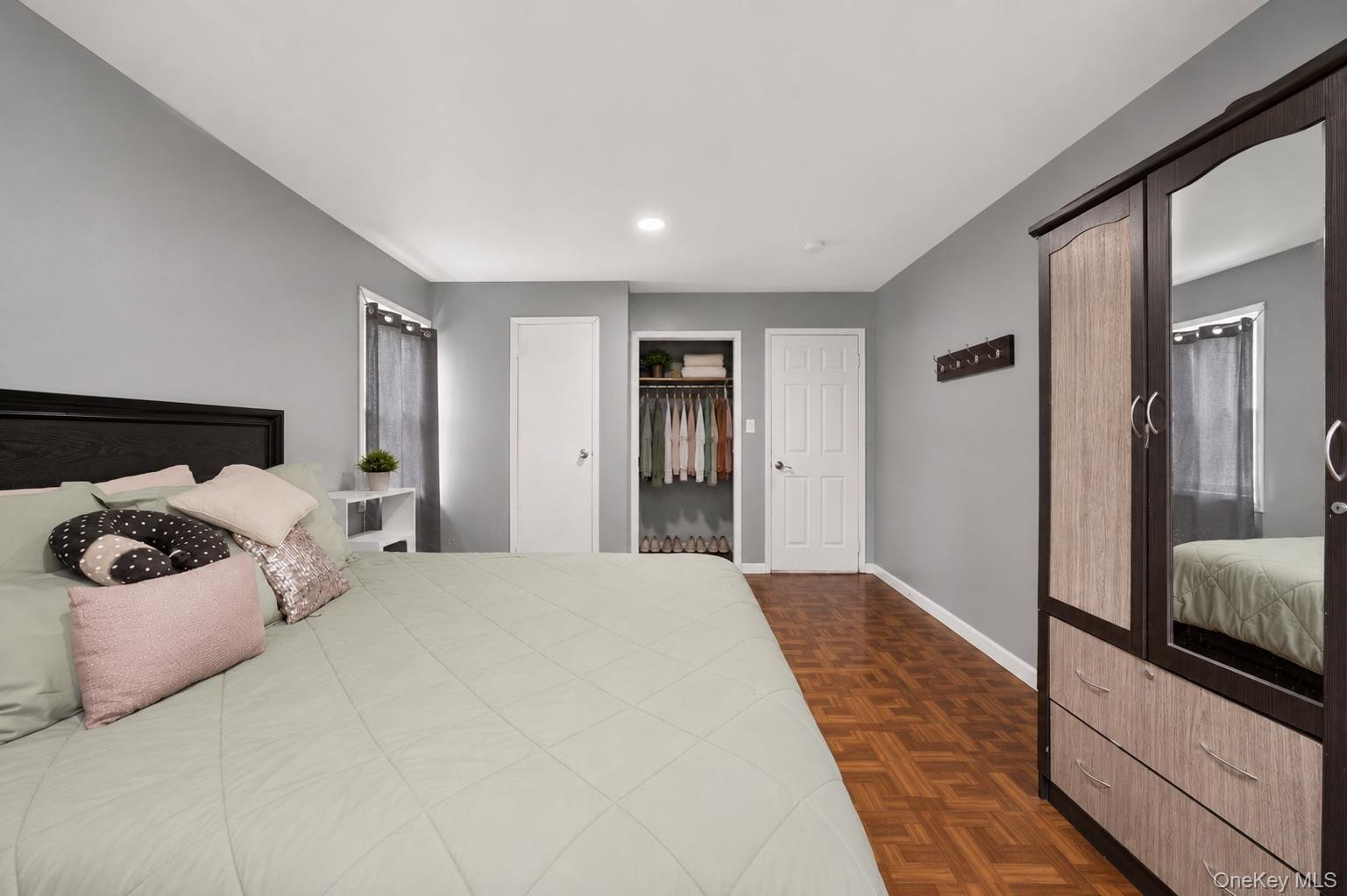 25 Putnam Avenue Property Photo 12