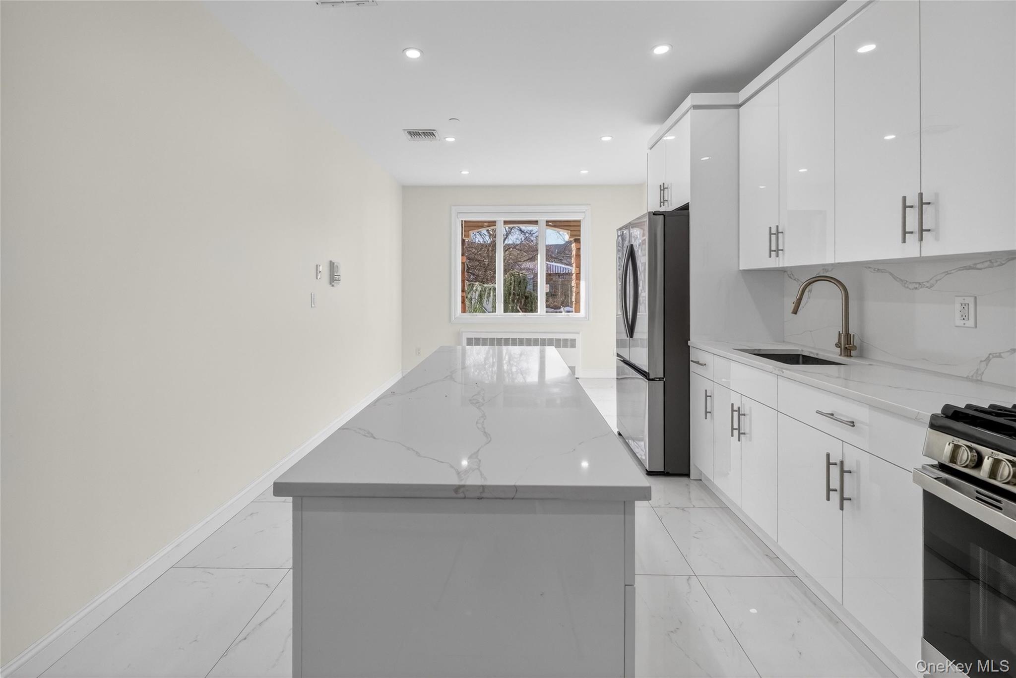 2 Bluefield Drive 103 Property Photo 8