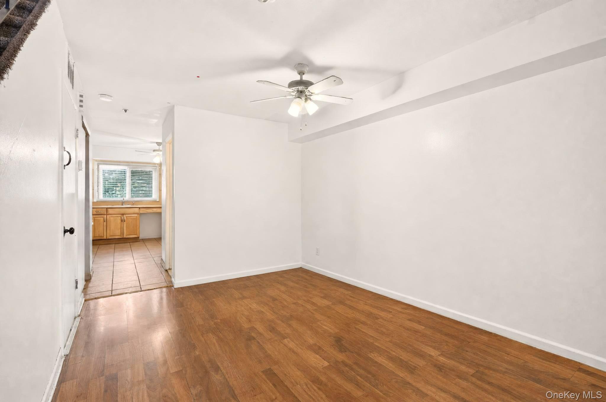29 Tappen Court Property Photo 6