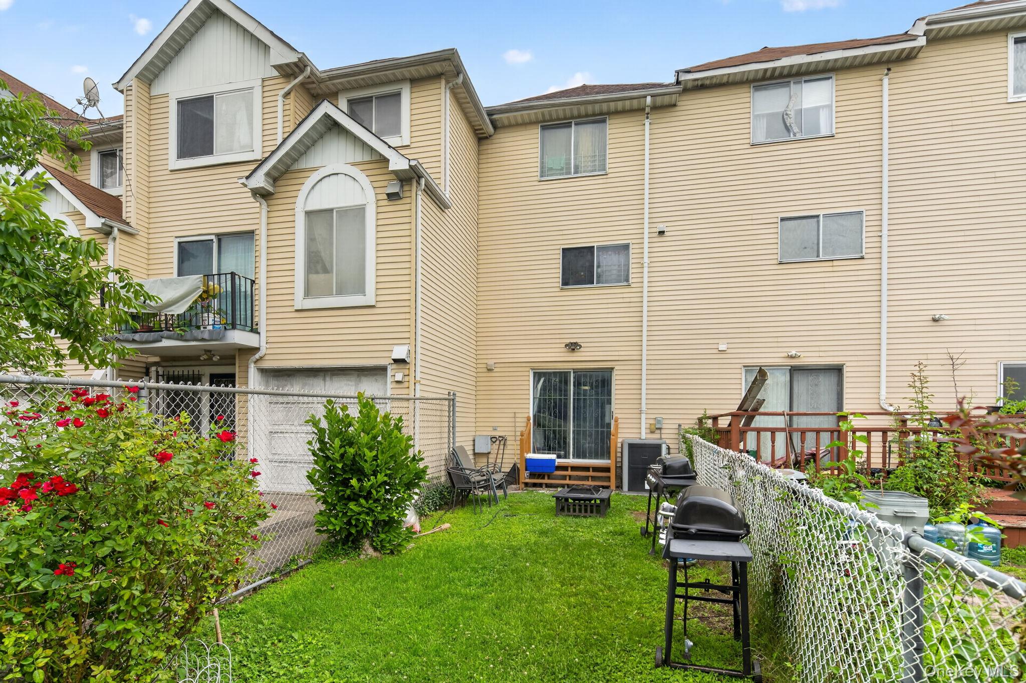 29 Tappen Court Property Photo 19