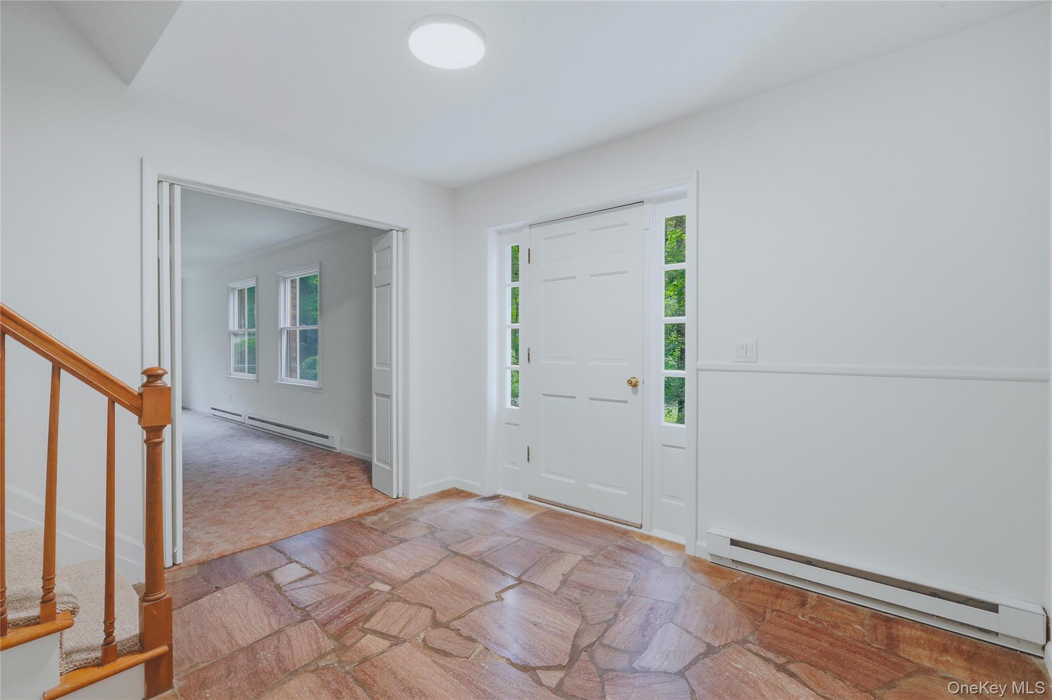 2320 Glasco Turnpike Property Photo 3