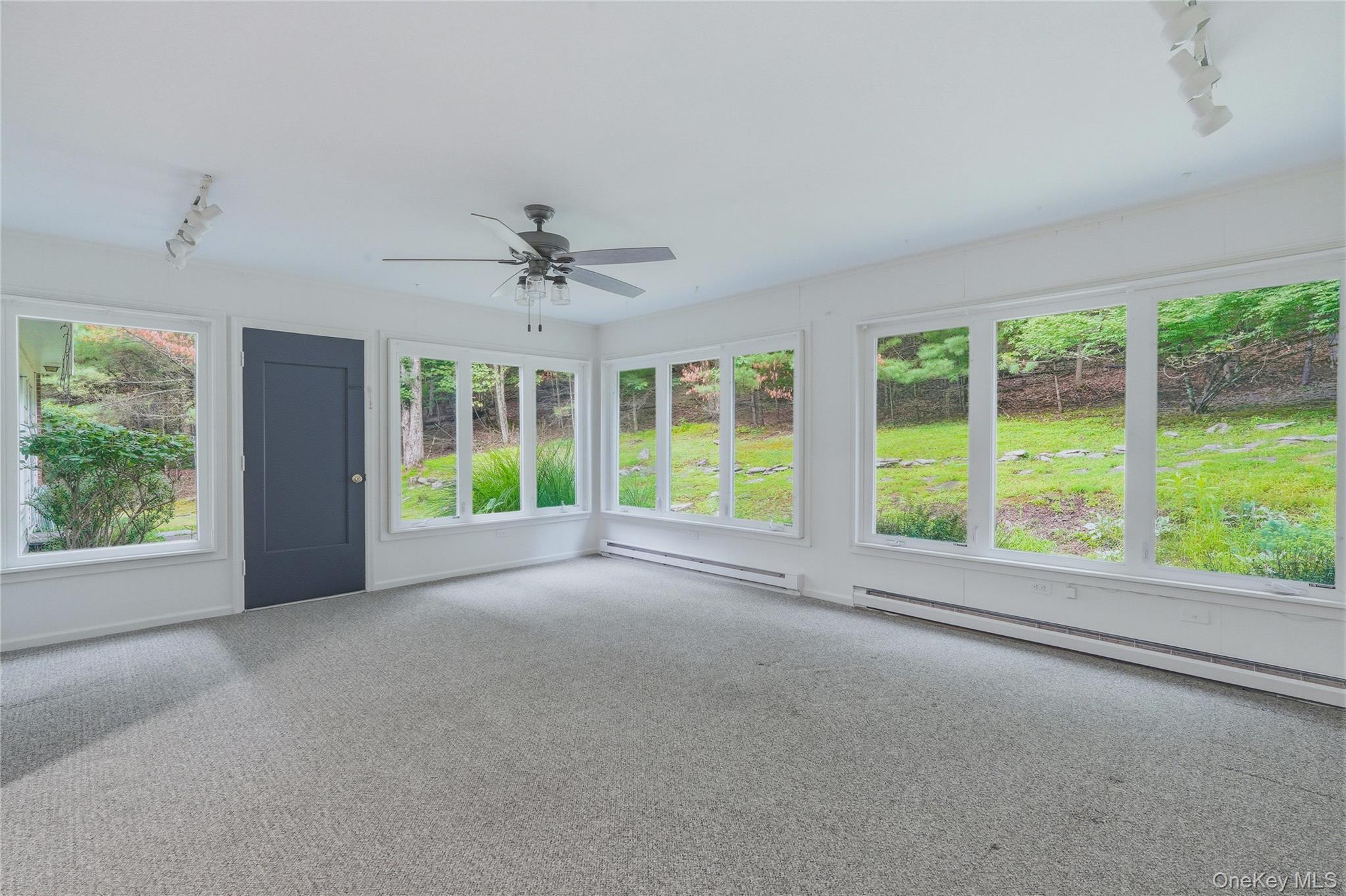 2320 Glasco Turnpike Property Photo 10