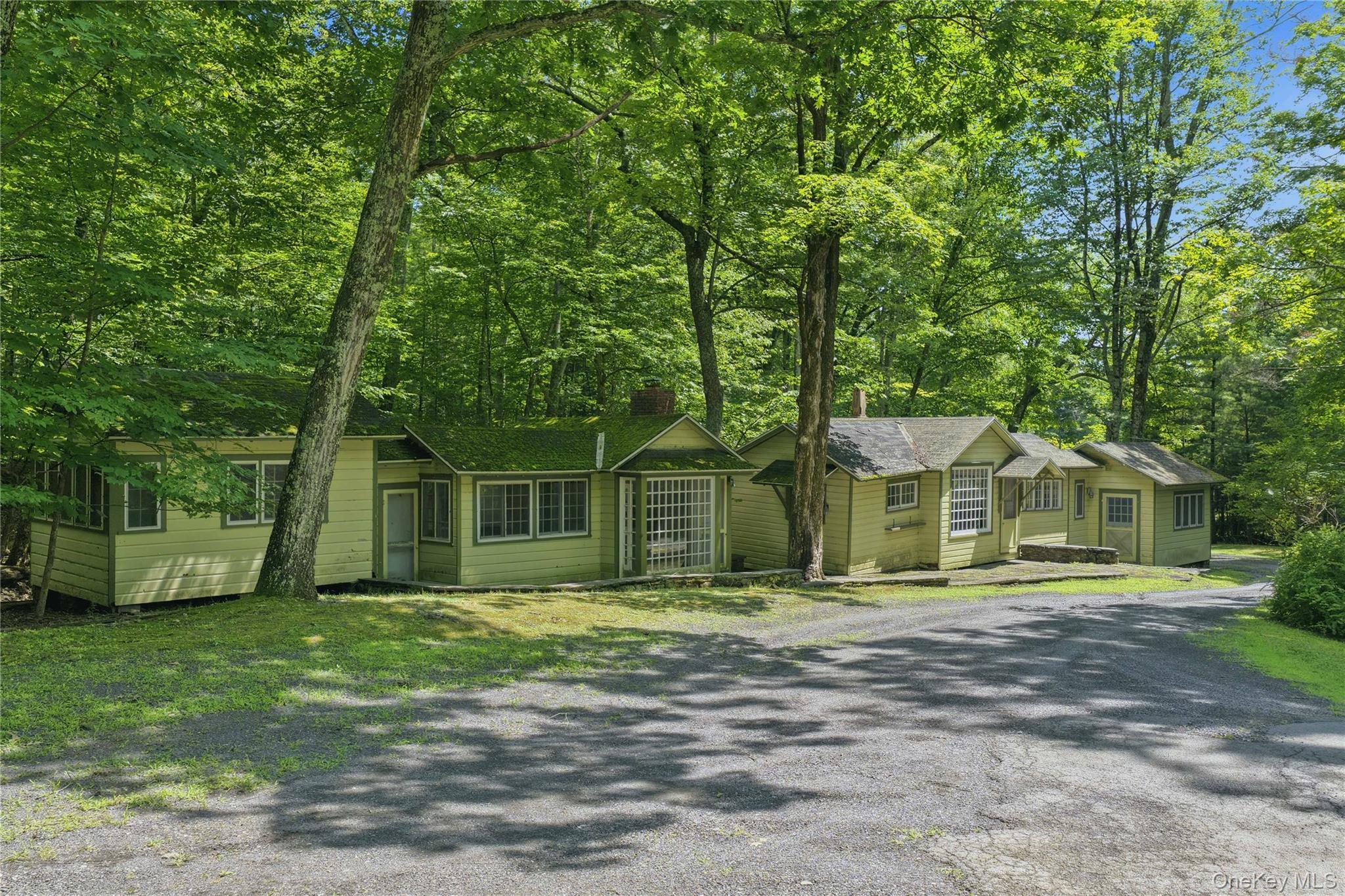 2320 Glasco Turnpike Property Photo 44