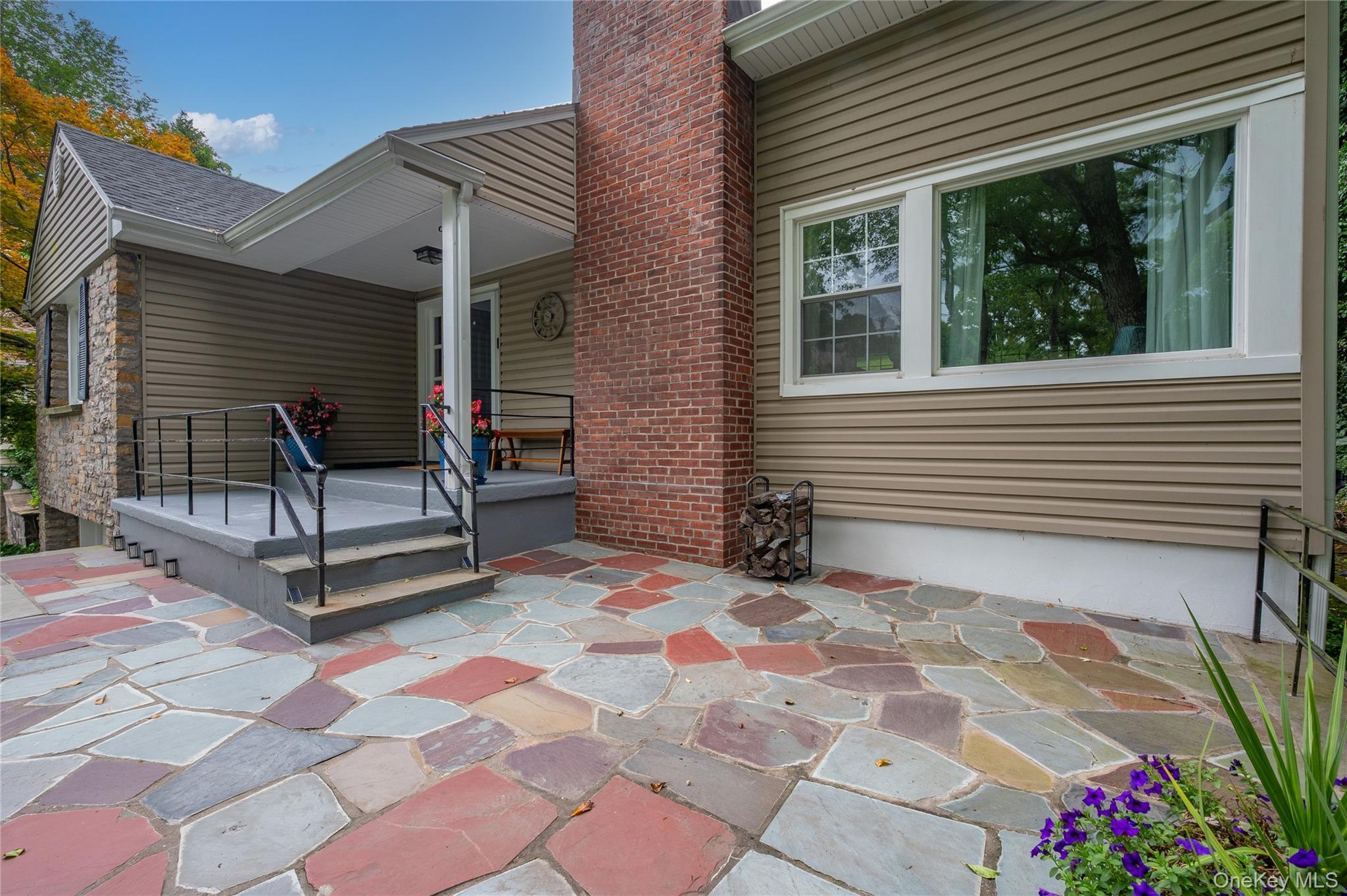 1108 Post Road Property Photo 4