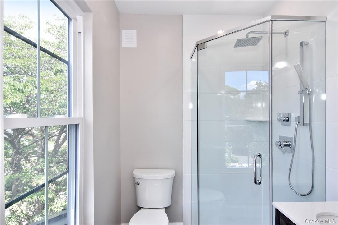 142 Second Avenue Property Photo 8