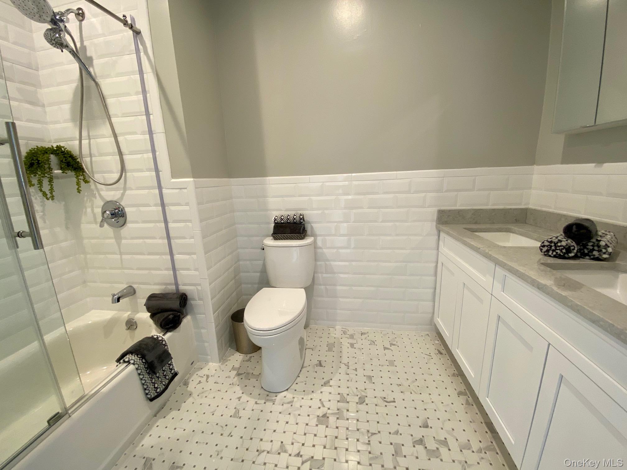 1 Charles Pond Drive 4-425 Property Photo 12