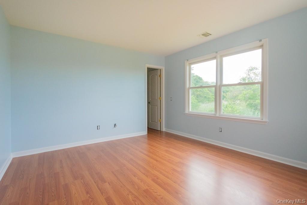 300 S Snedecor Avenue Property Photo 21