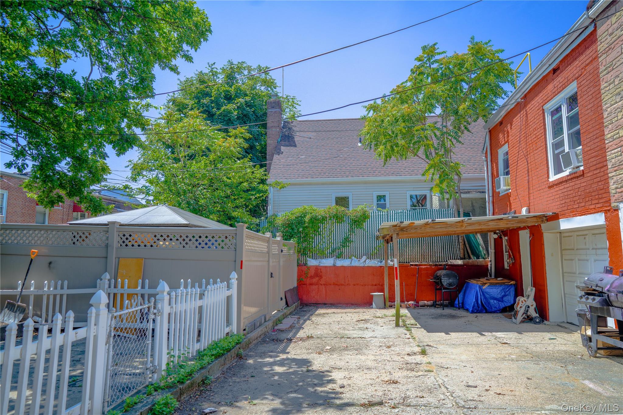 17910 Mathewson Court Property Photo 9
