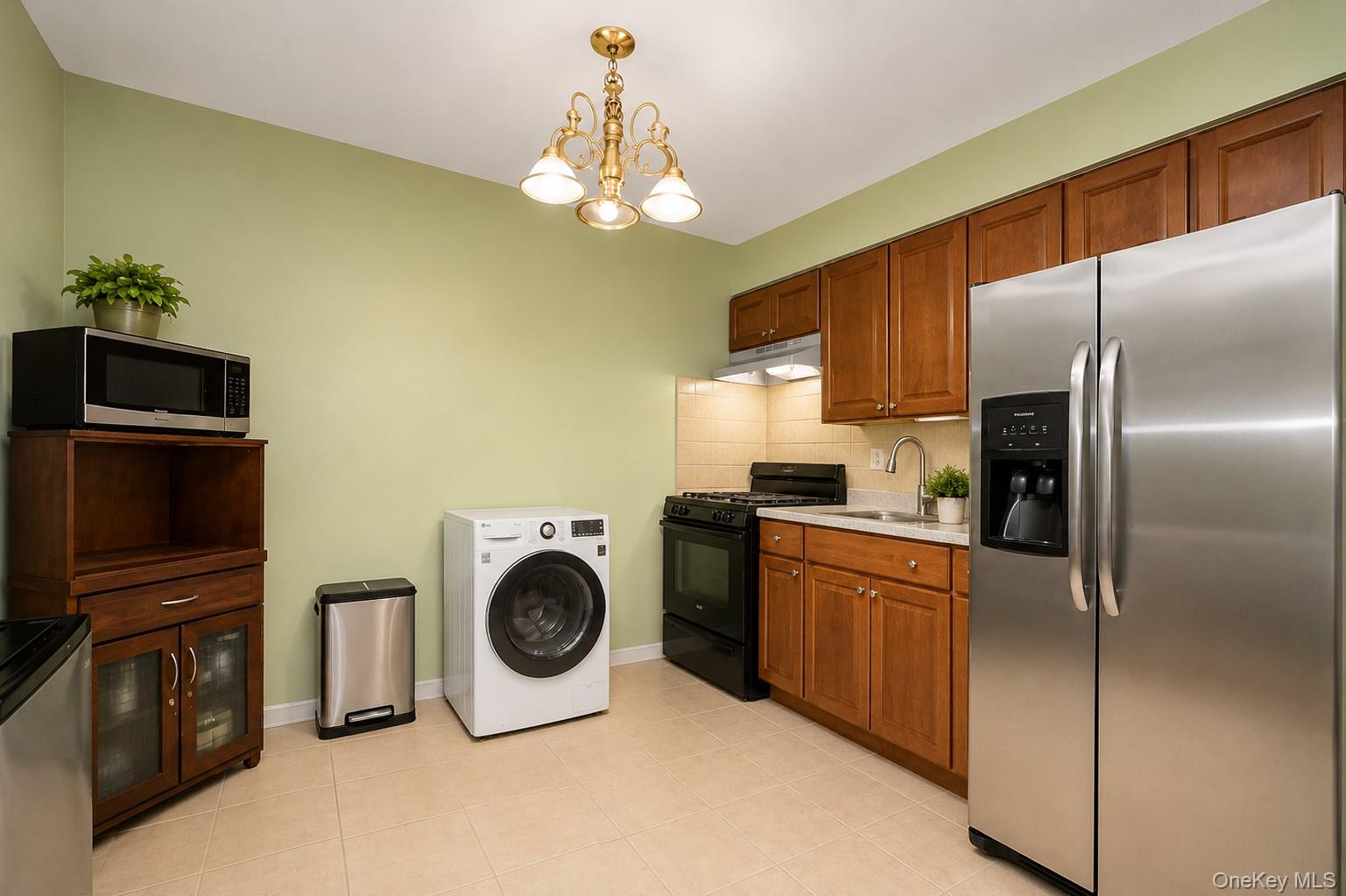 6-24 Beach 64th Street Property Photo 17