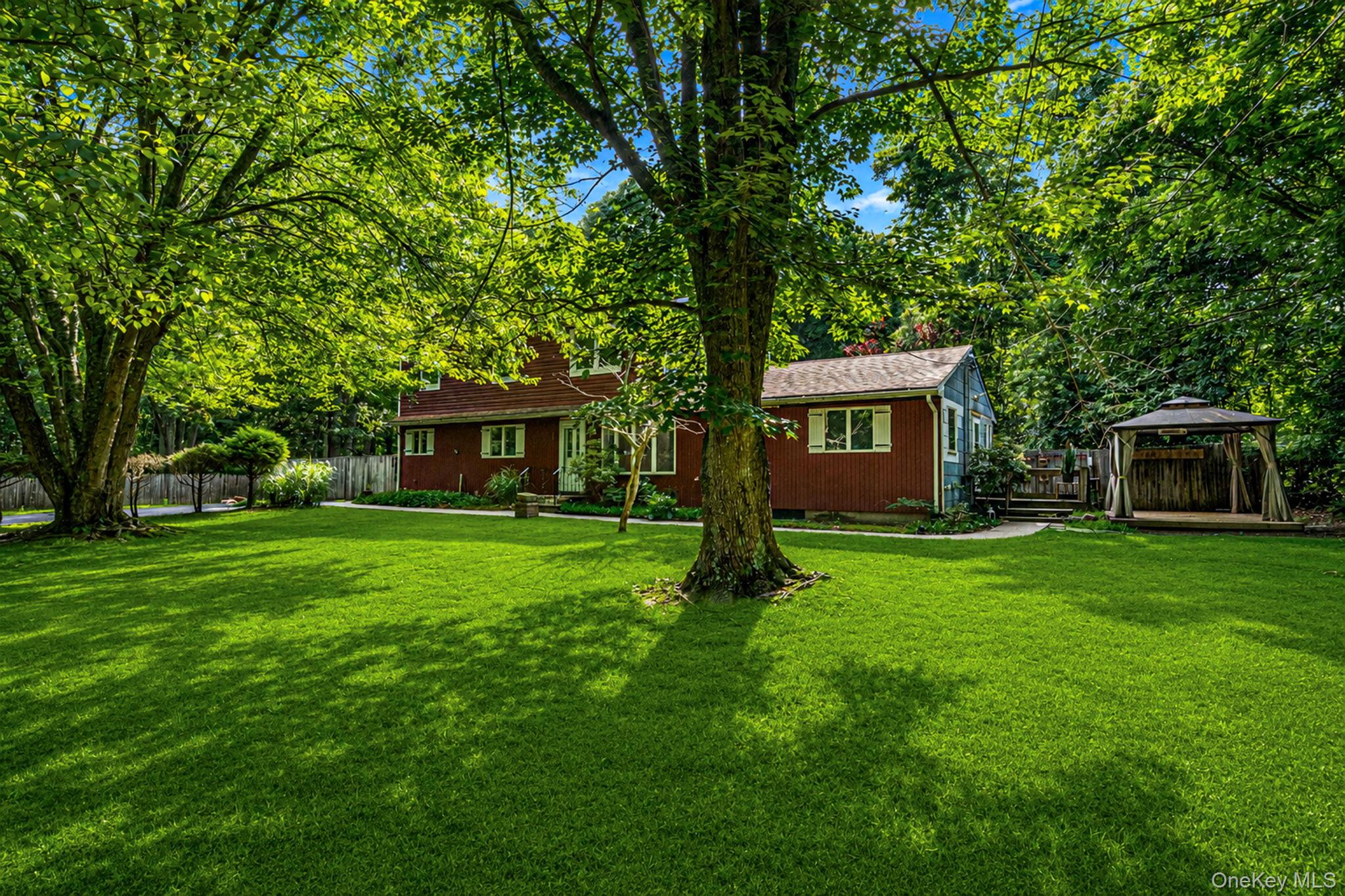 8 Swezey Lane Property Photo 3