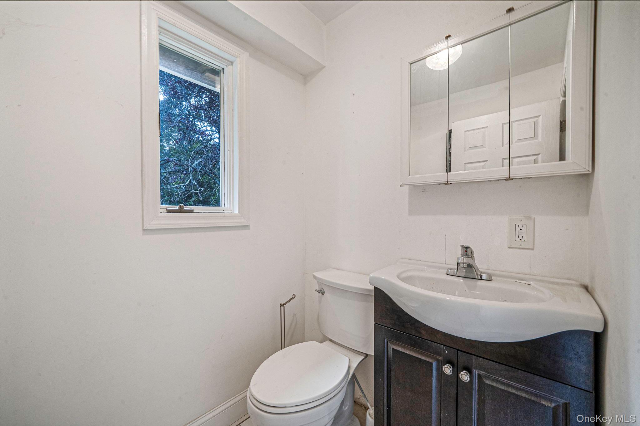 8 Swezey Lane Property Photo 10