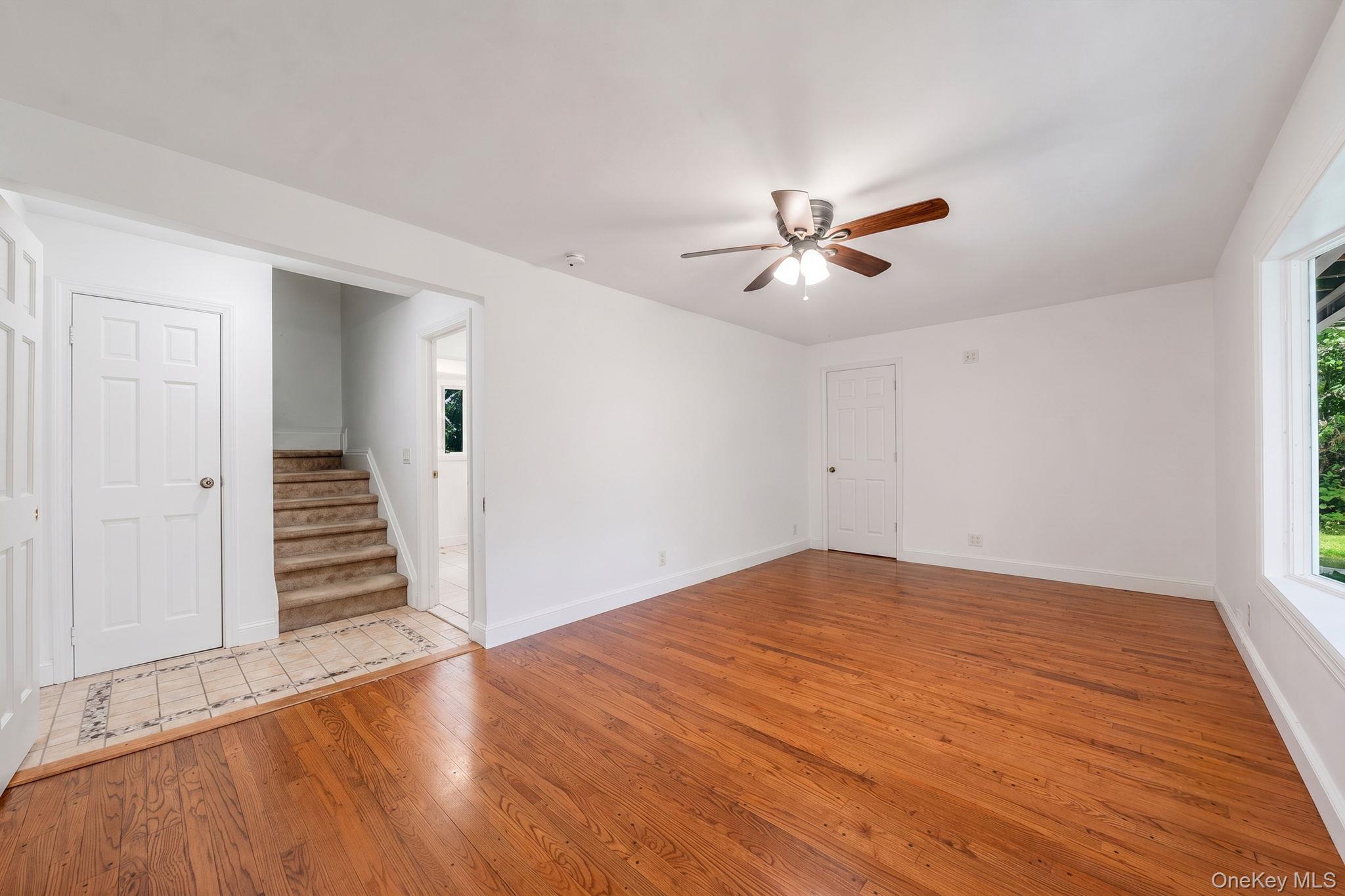 8 Swezey Lane Property Photo 11