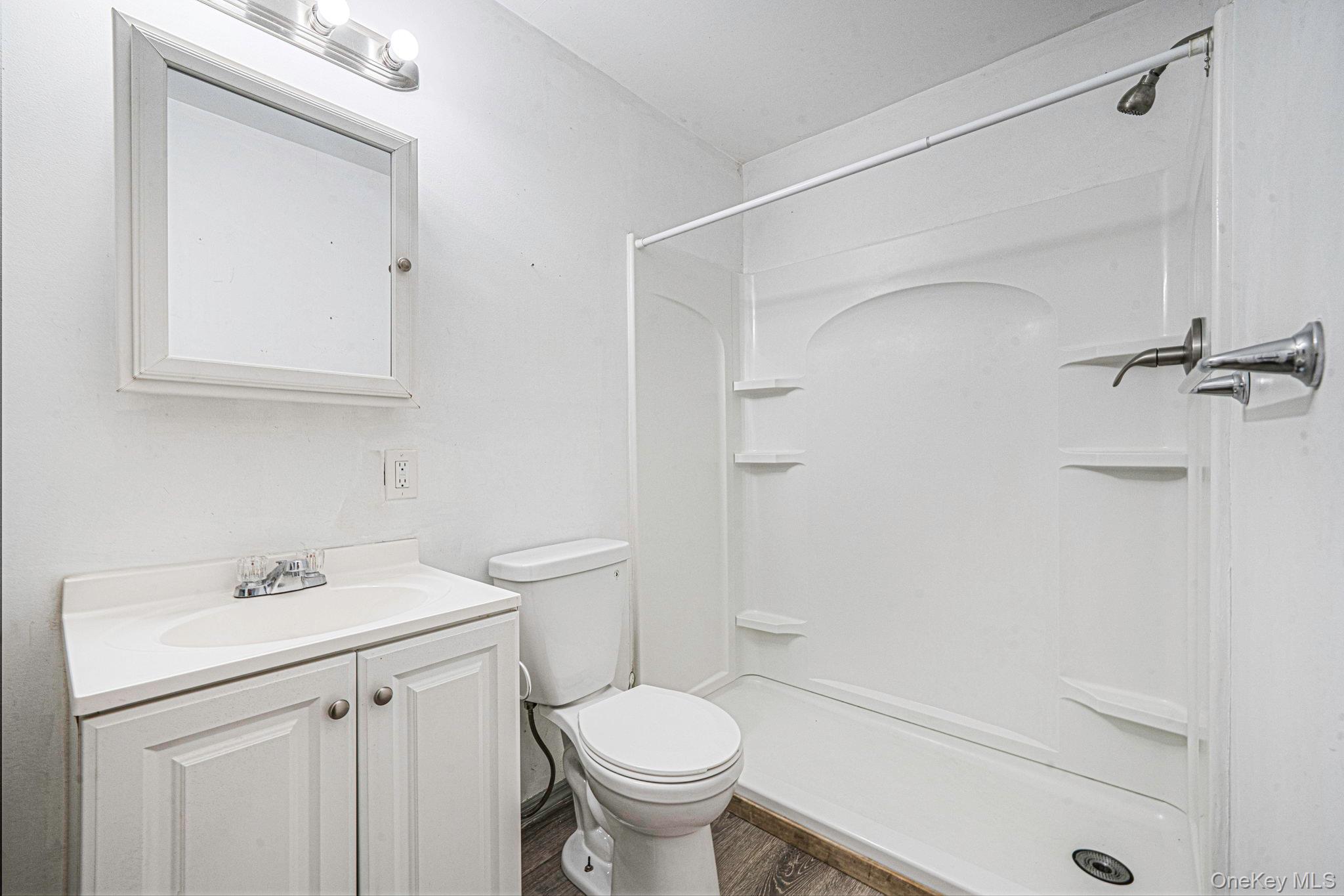 8 Swezey Lane Property Photo 15