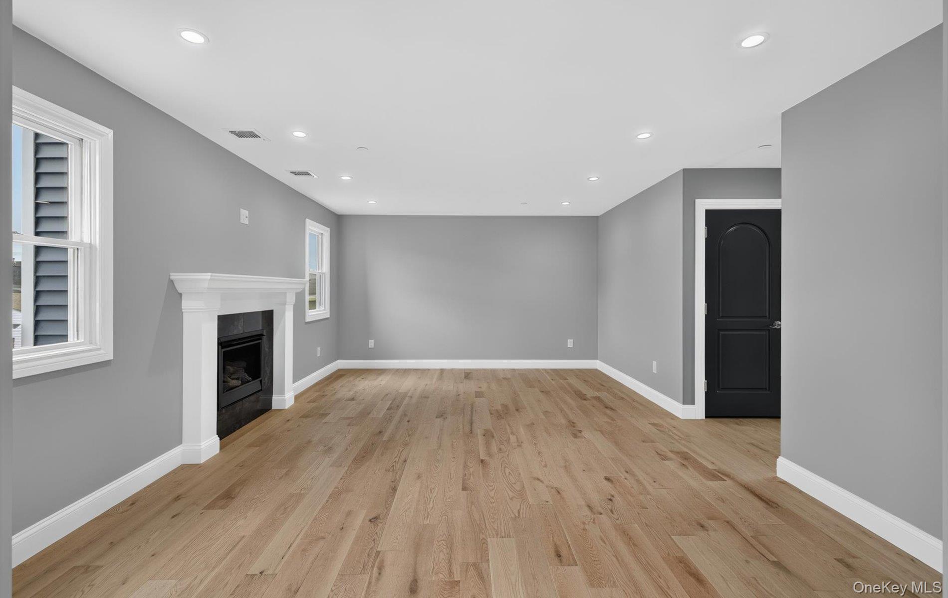 851 W Bay Drive Property Photo 18