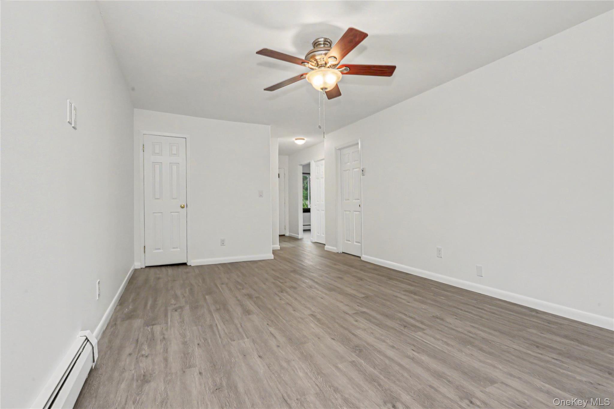 42 Coachlight Square Property Photo 3