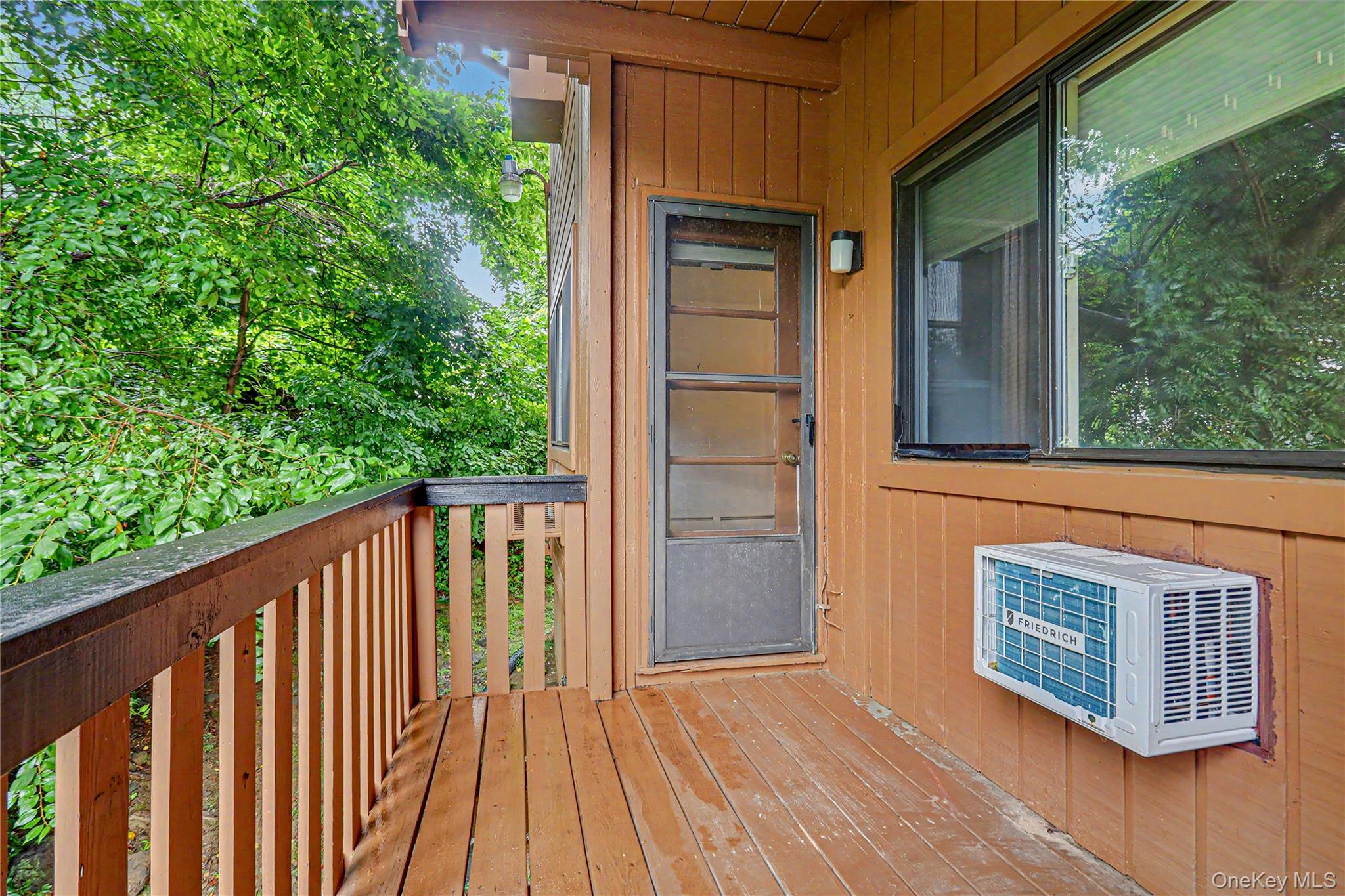 42 Coachlight Square Property Photo 18