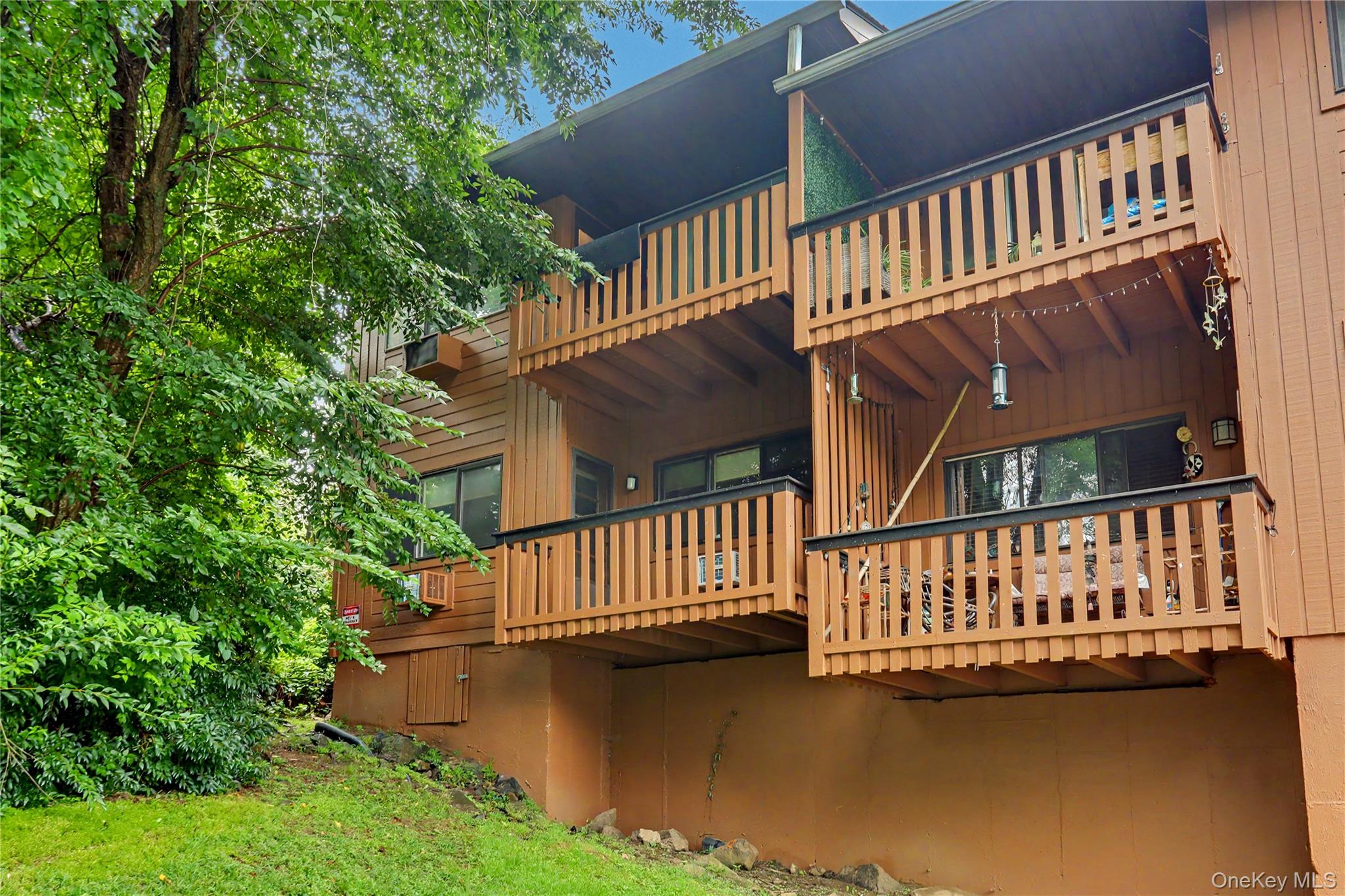 42 Coachlight Square Property Photo 20