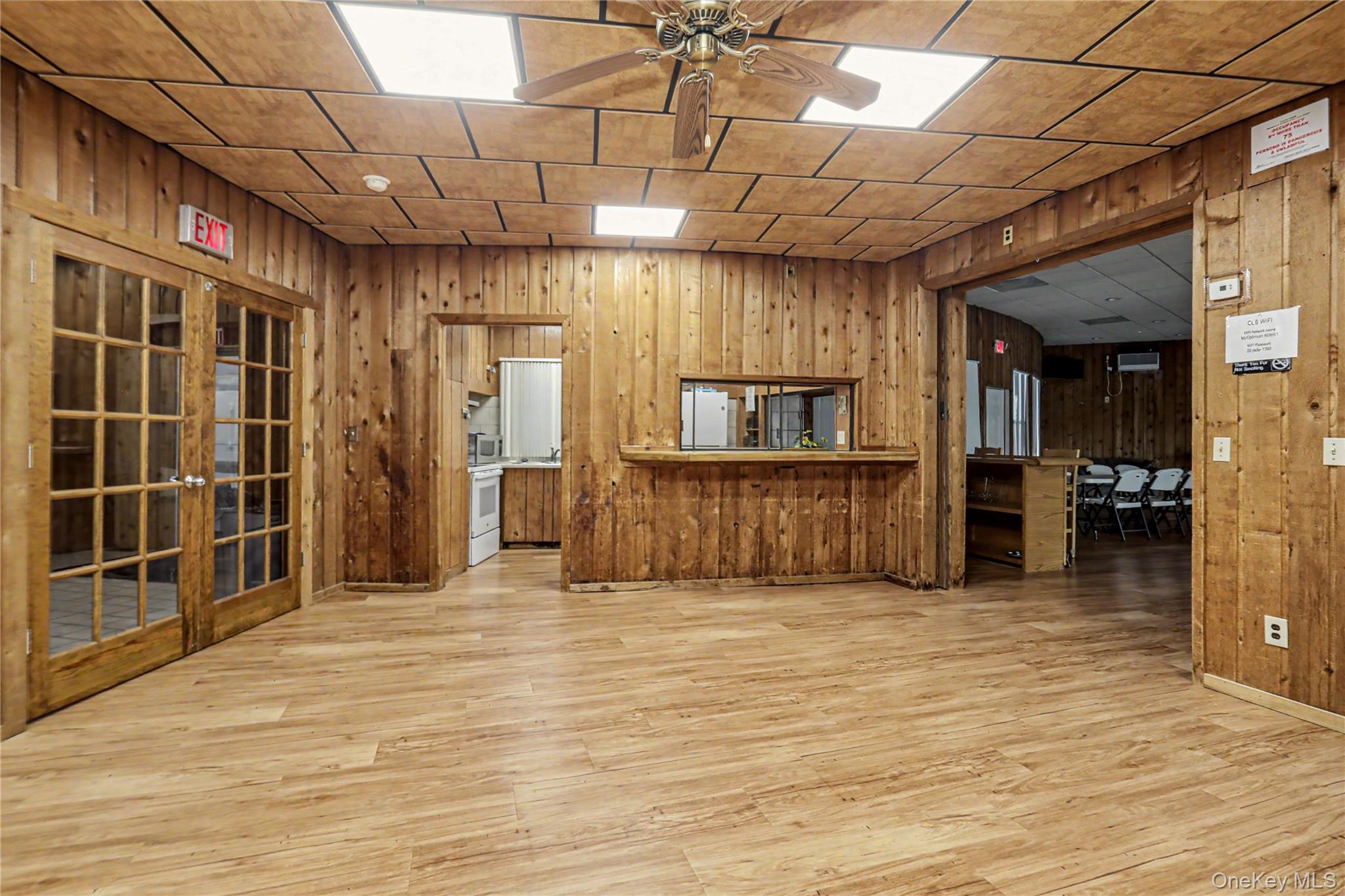 42 Coachlight Square Property Photo 29