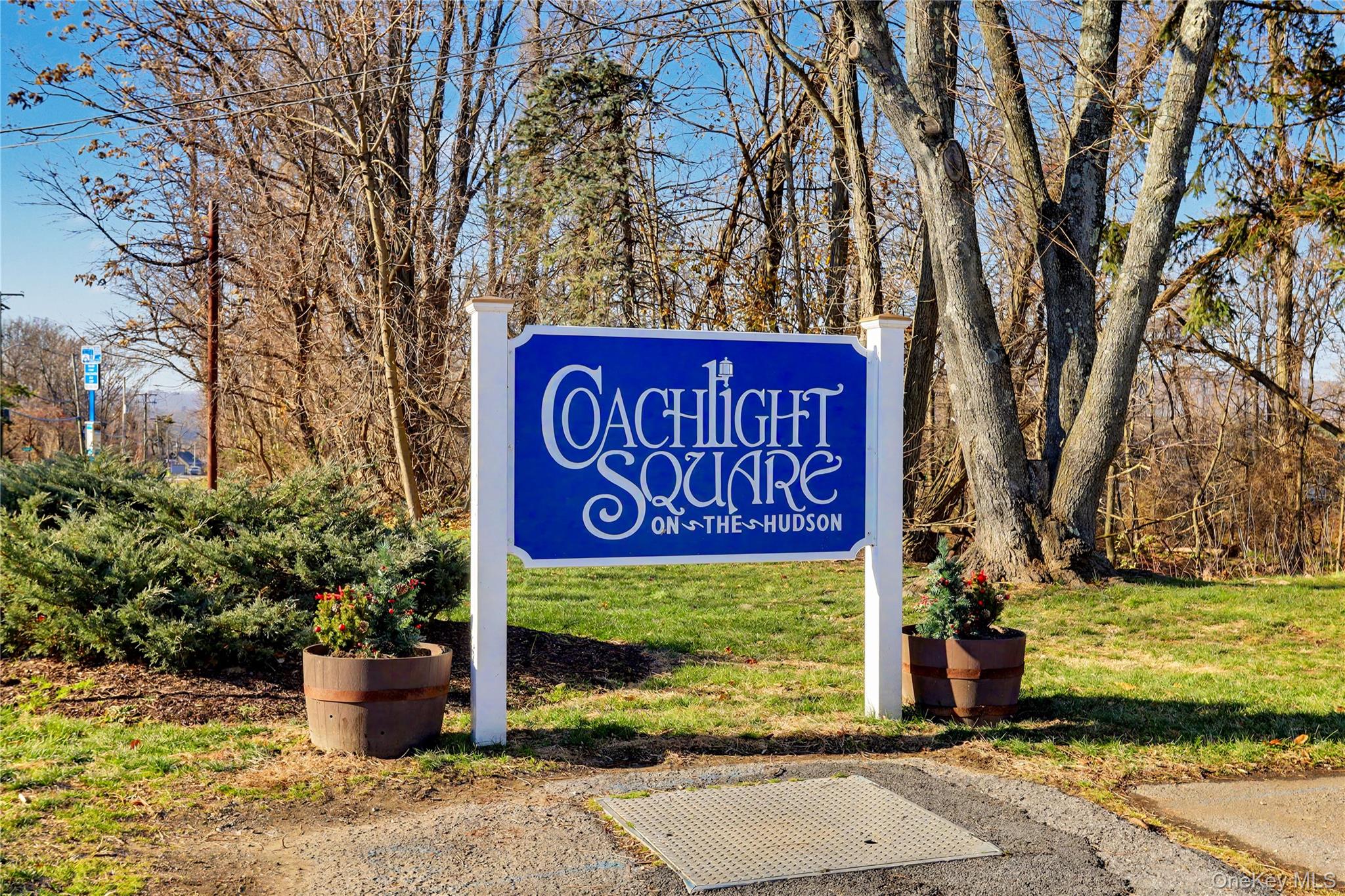 42 Coachlight Square Property Photo 31