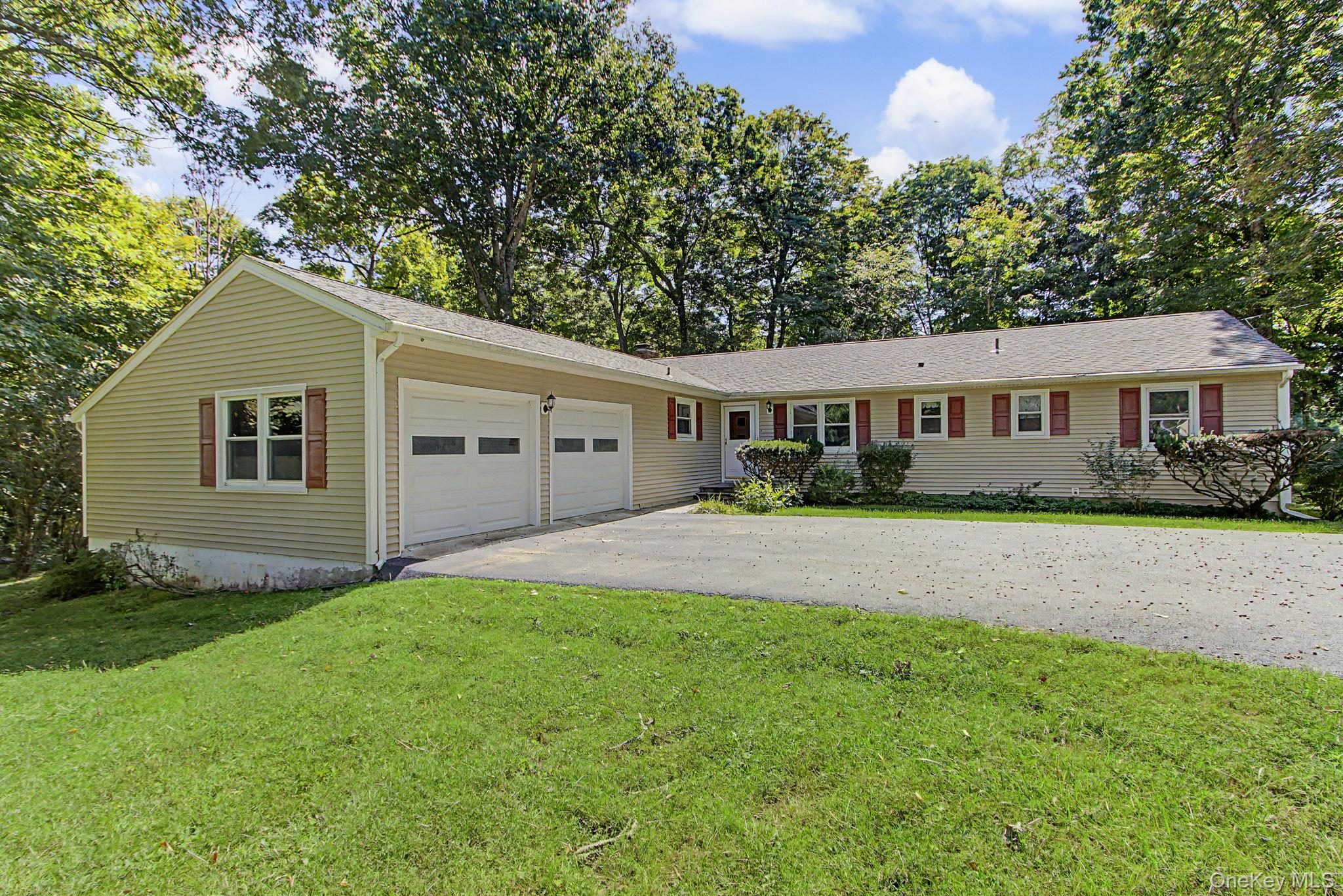 17 Woodland Drive Property Photo 1