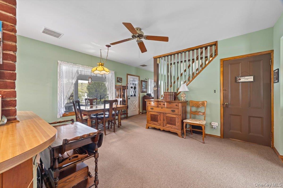 9 Walts Way Property Photo 14