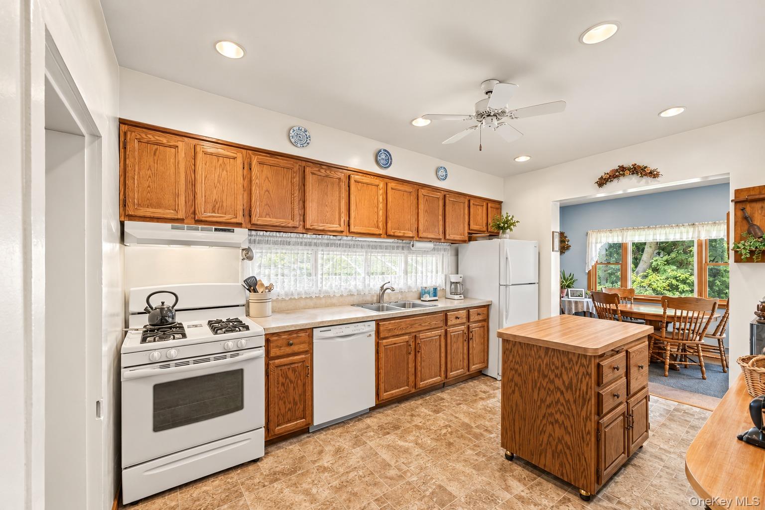 9 Walts Way Property Photo 15