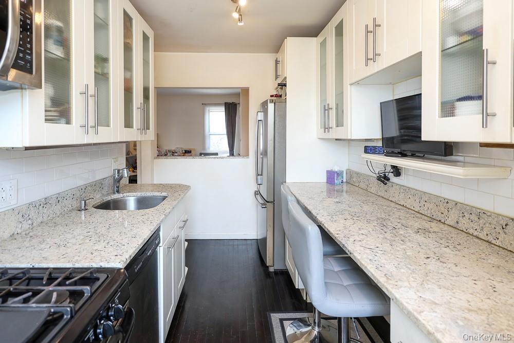 71-11 252 Street 195B Property Photo 1