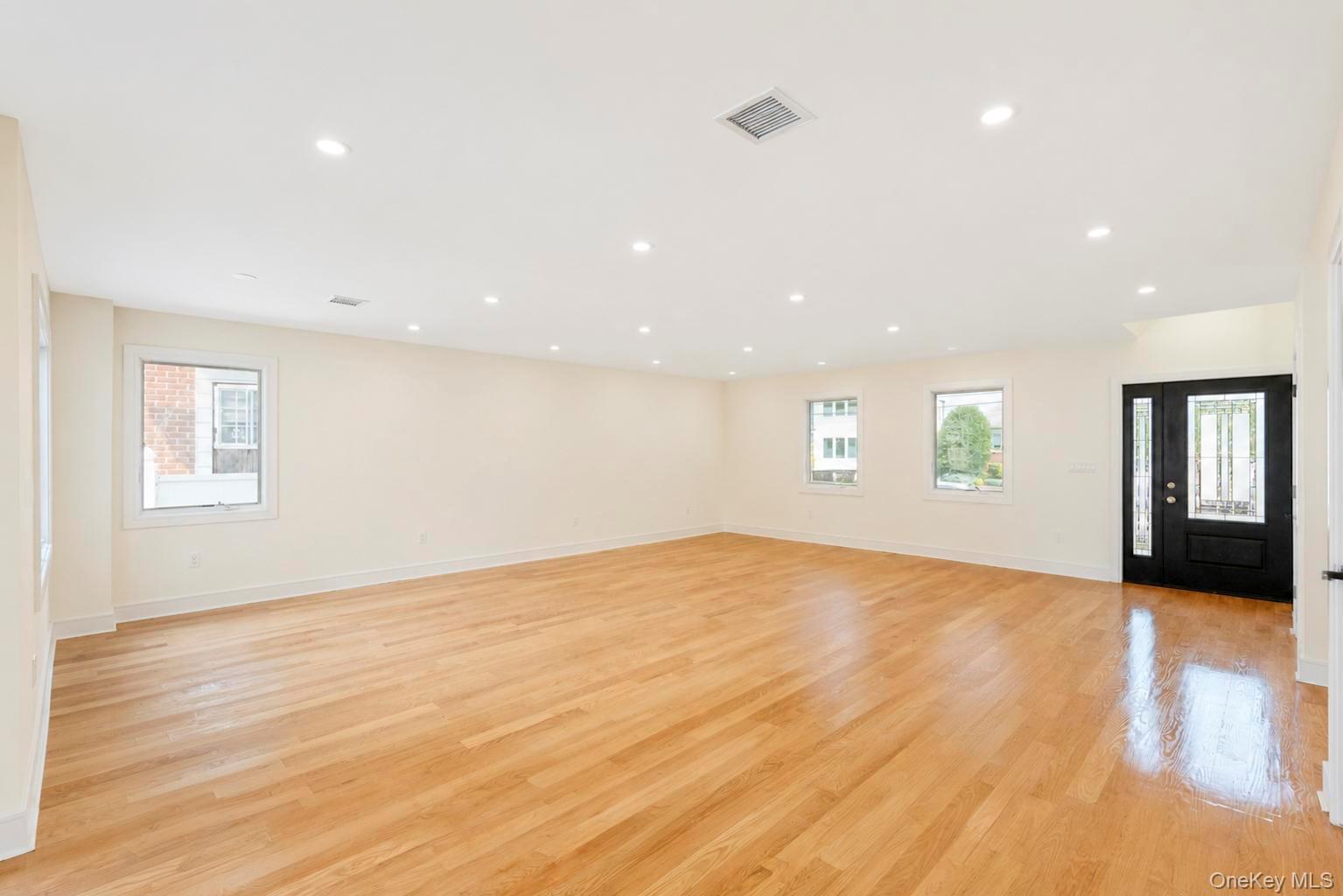 949 Midway Property Photo 27