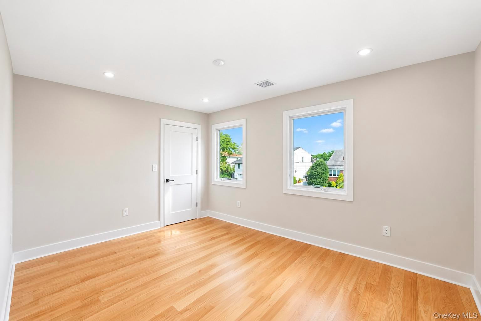 949 Midway Property Photo 30
